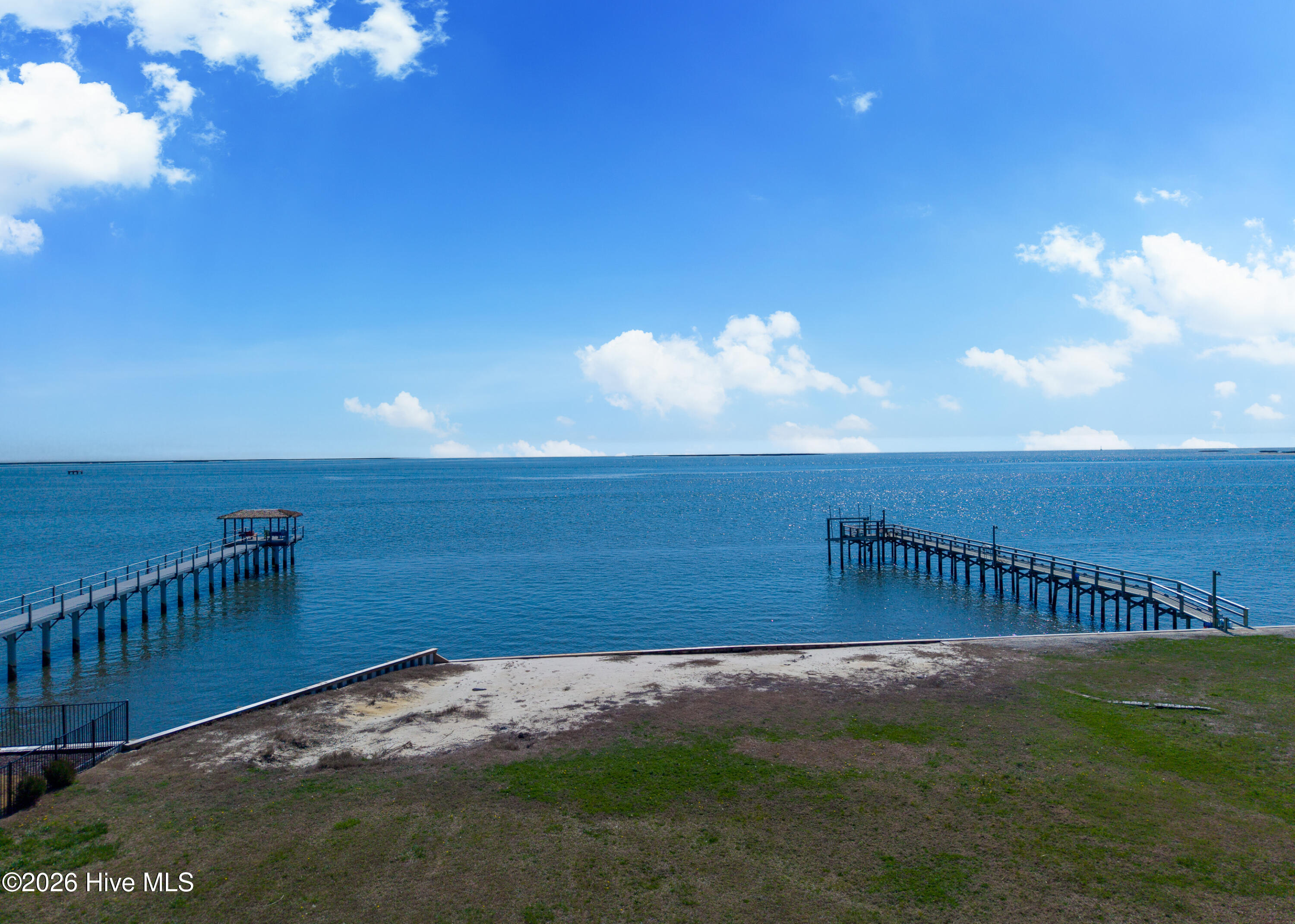 100559476 | Photo 47