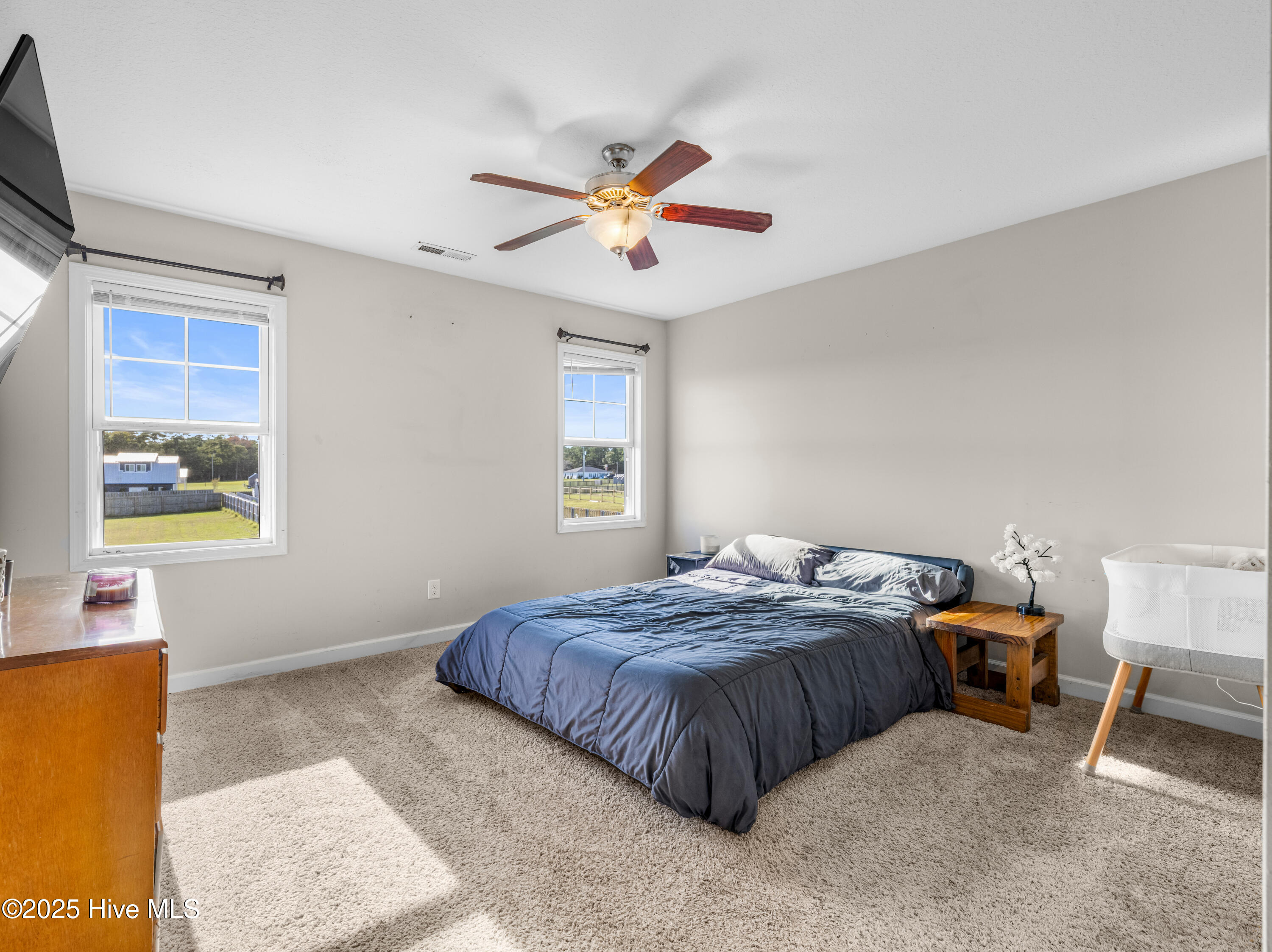 100538122 | Photo 26