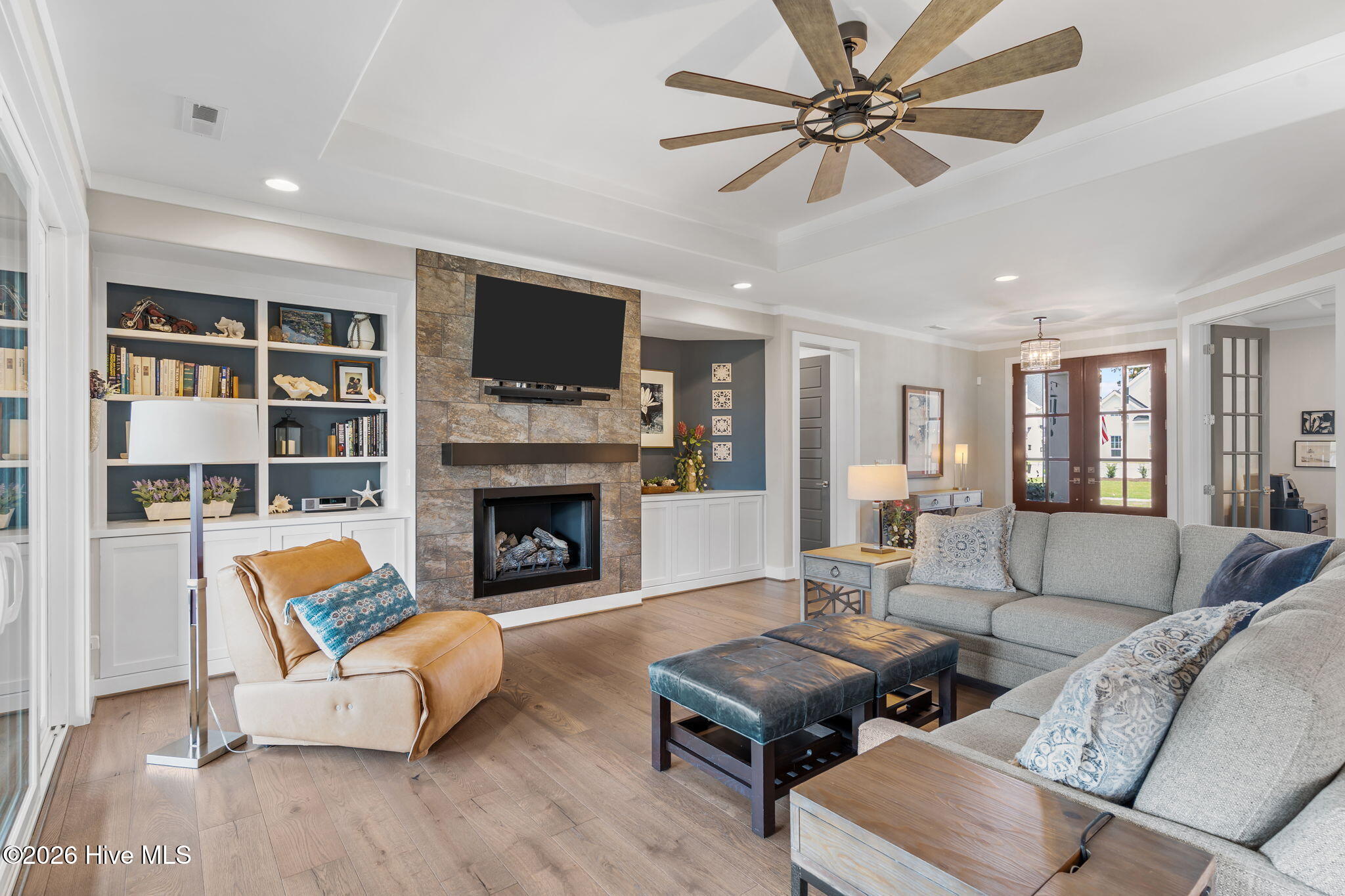 100568517 | Photo 11