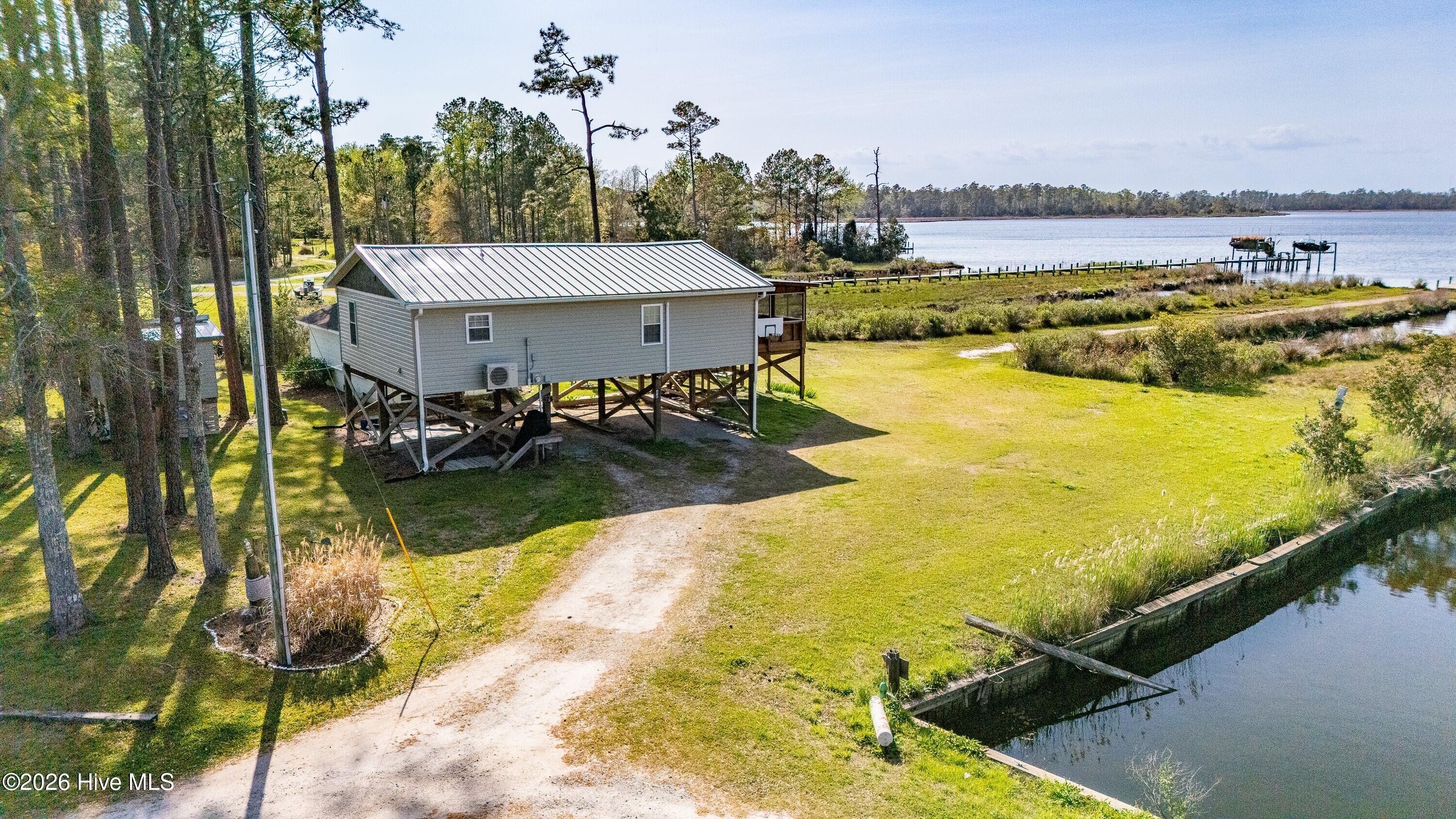 678 Weaver Camp Road,Merritt