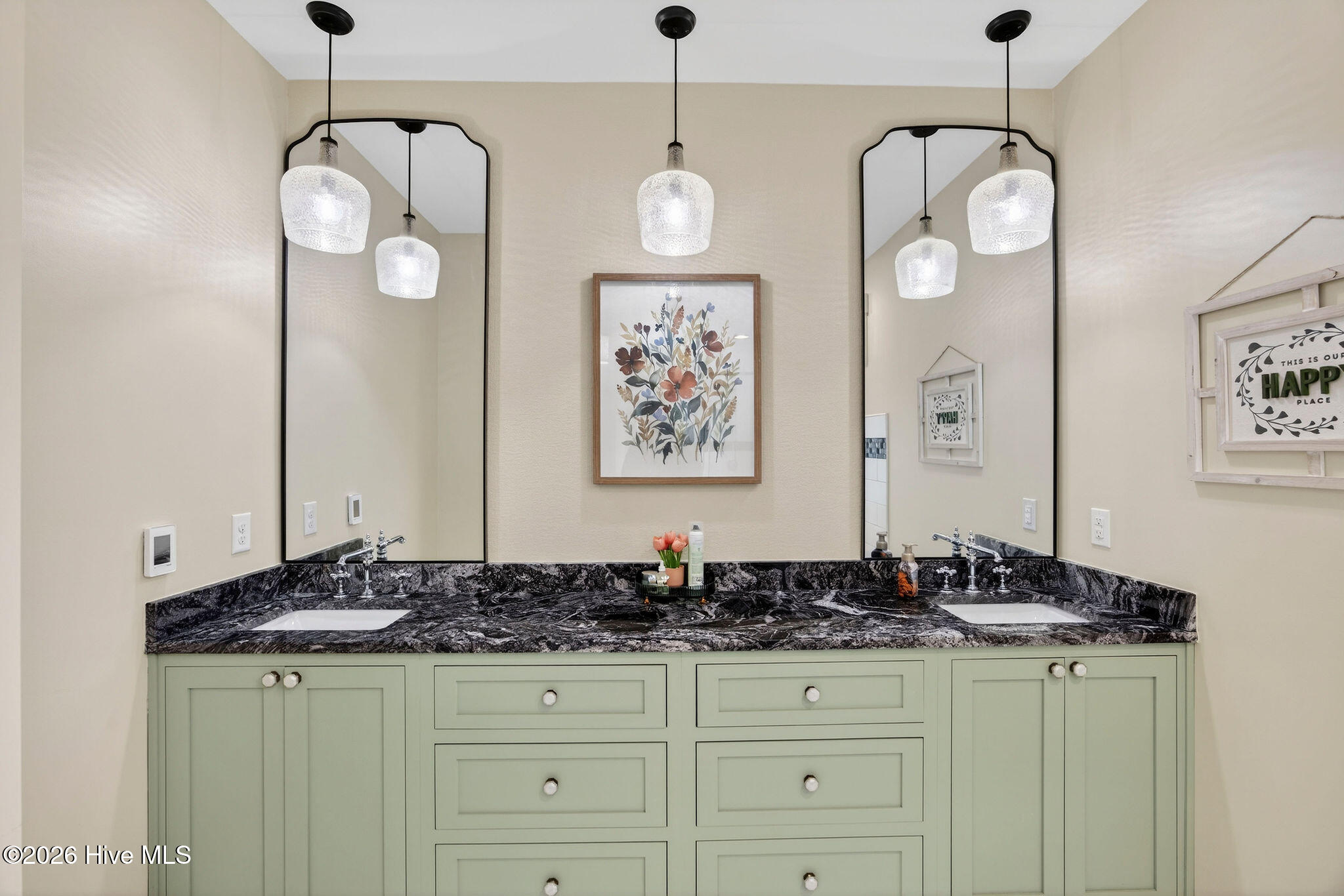 100555452 | Photo 24