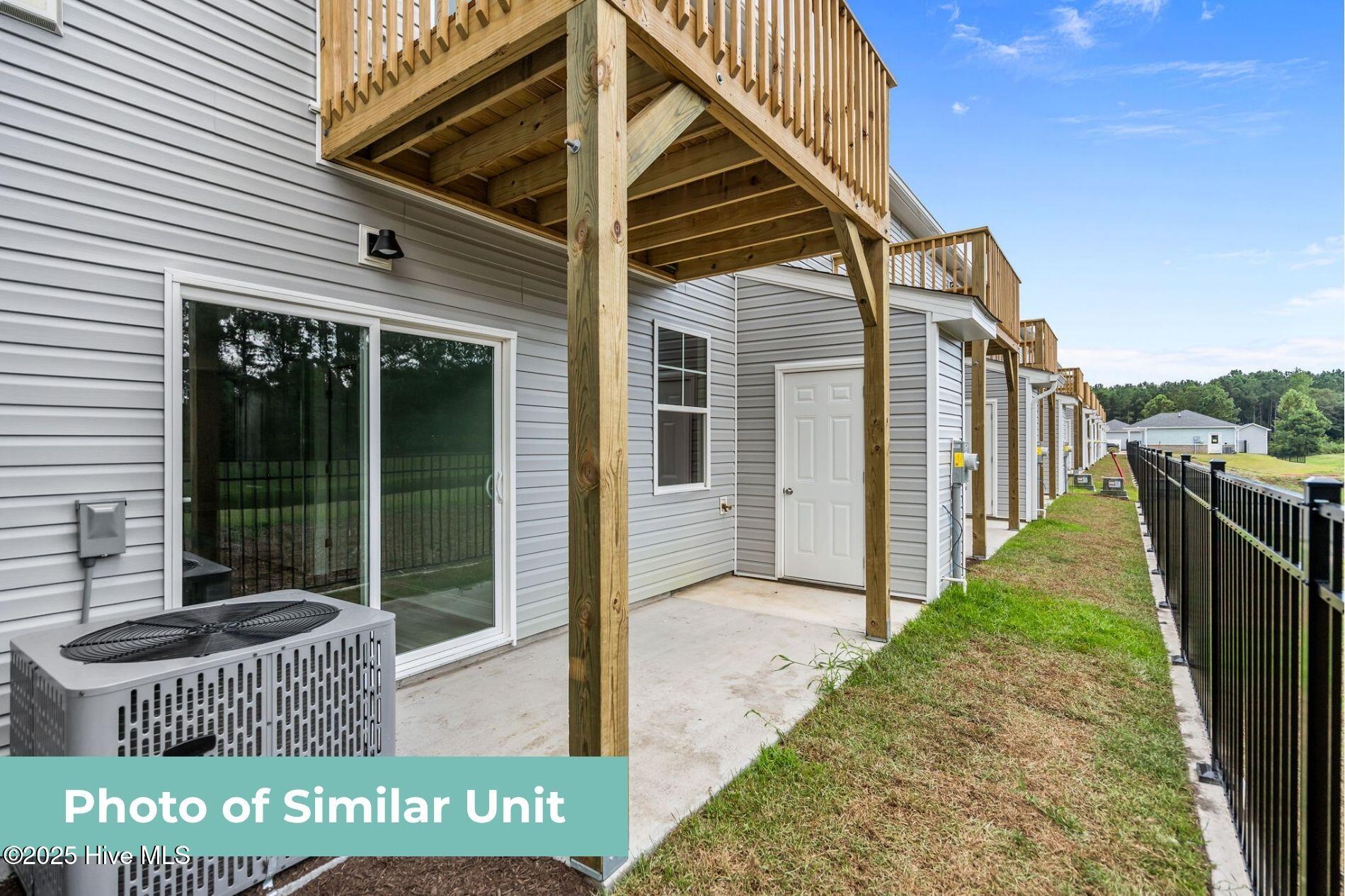 100552369 | Photo 38