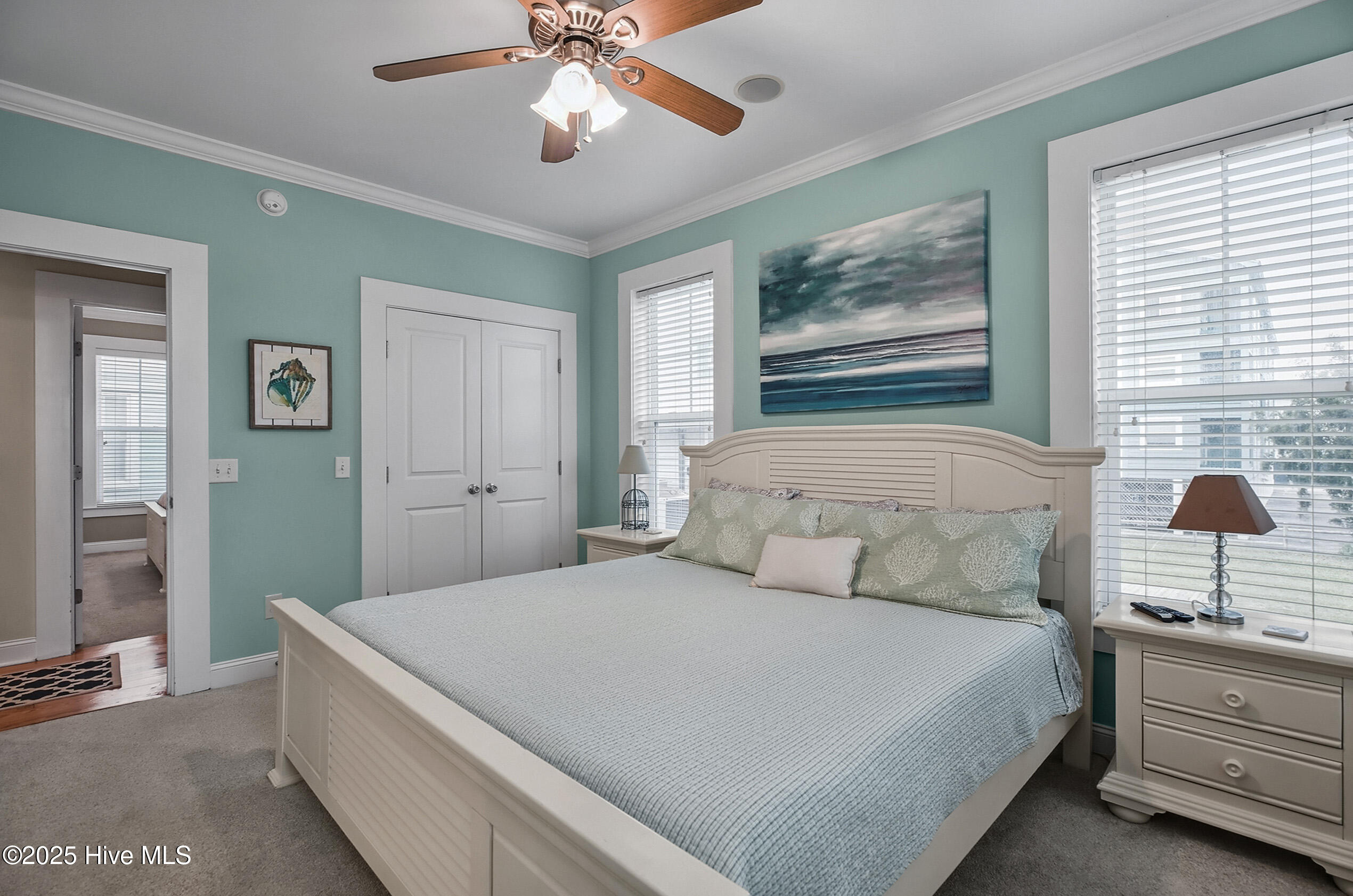 100557922 | Photo 16