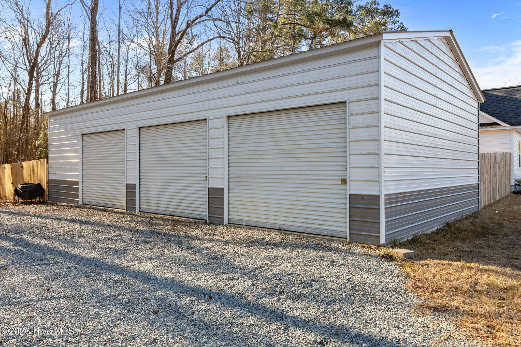 100553679 | Photo 32