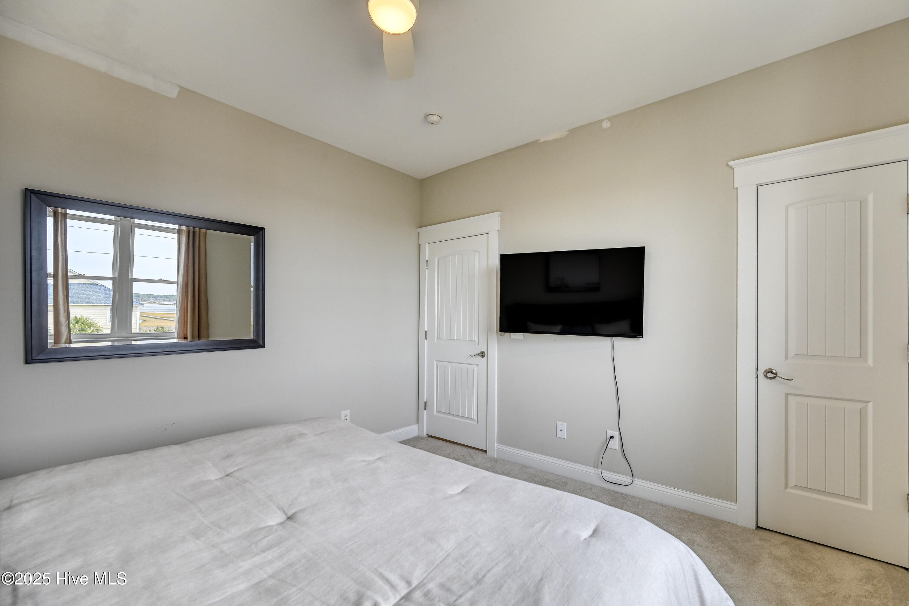 100543491 | Photo 42