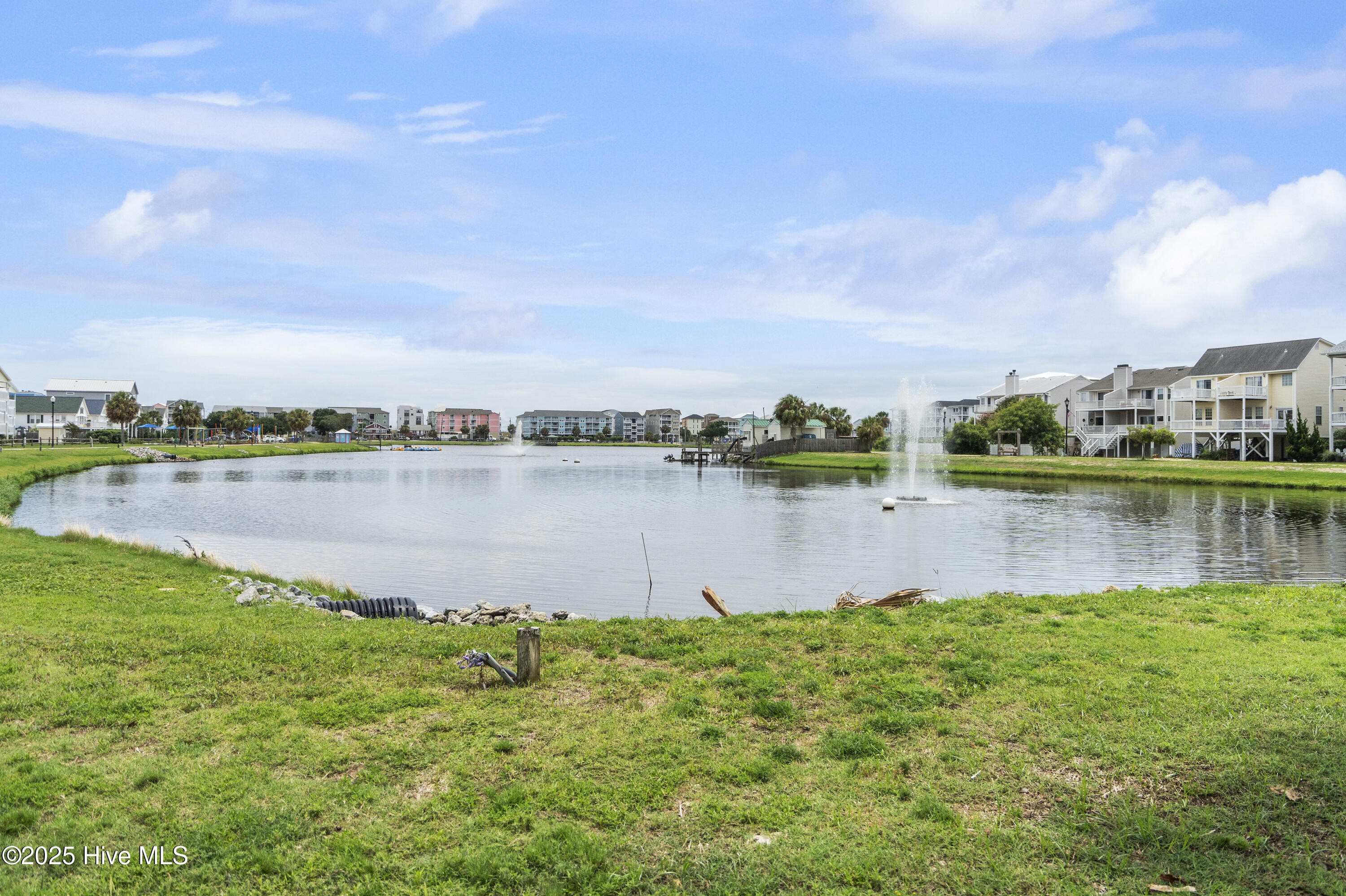 100537895 | Photo 38