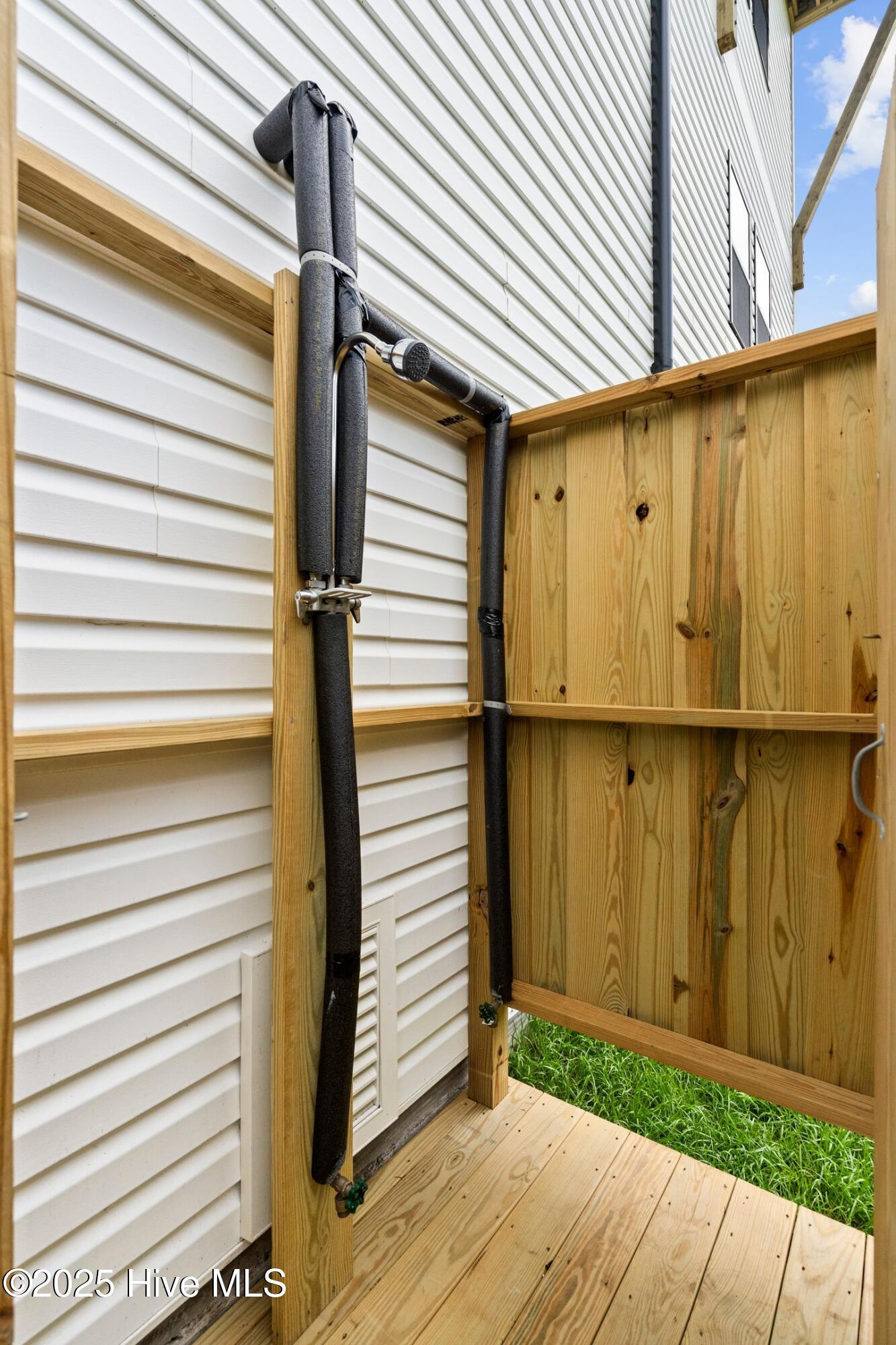 100478479 | Photo 39