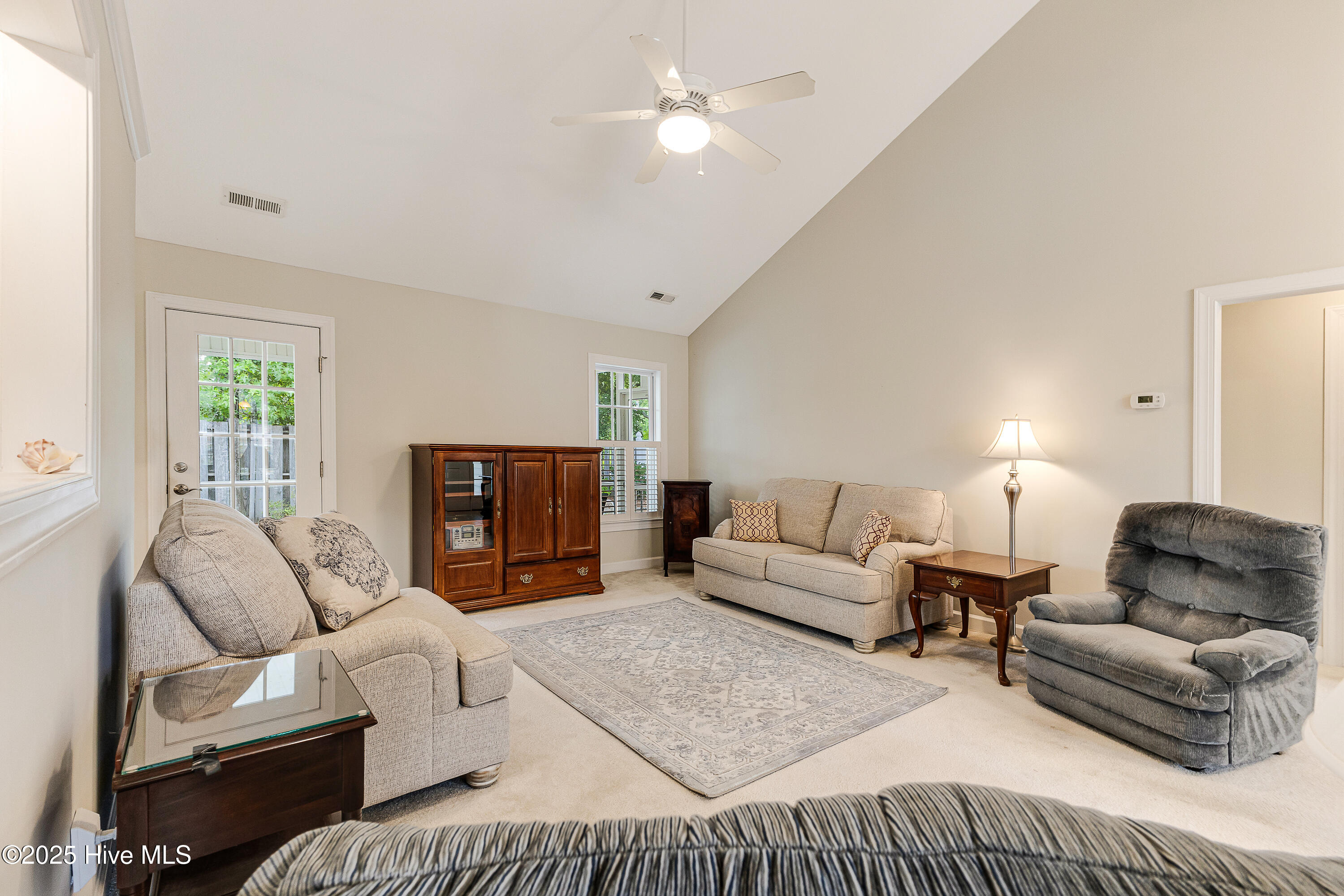 101 Cedar Tree Lane SW, Calabash, NC 28467 – photo 10: Living room