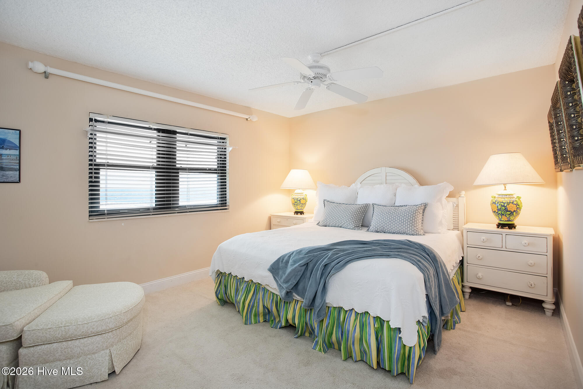 100566408 | Photo 14