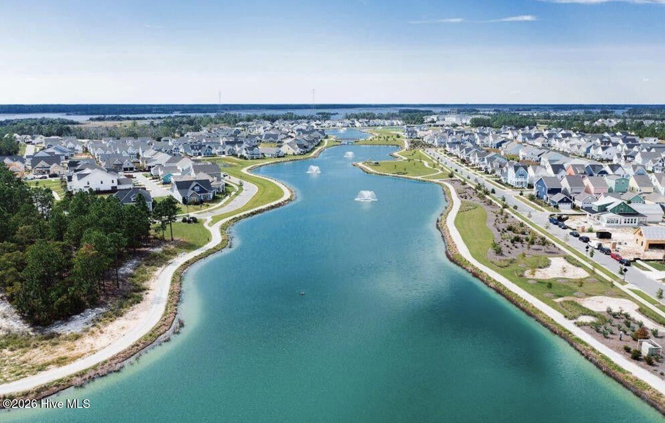 100551169 | Photo 37