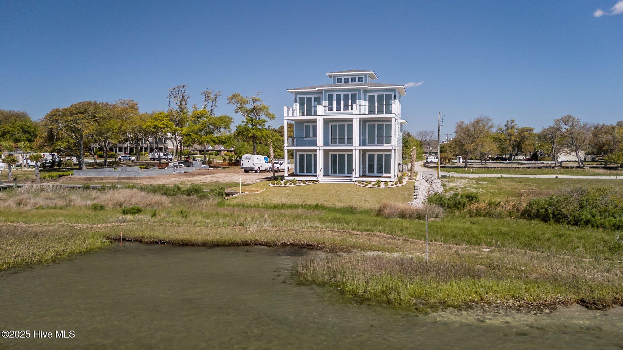 4737 S S Shore Dr Drive, Morehead City, NC, 28557