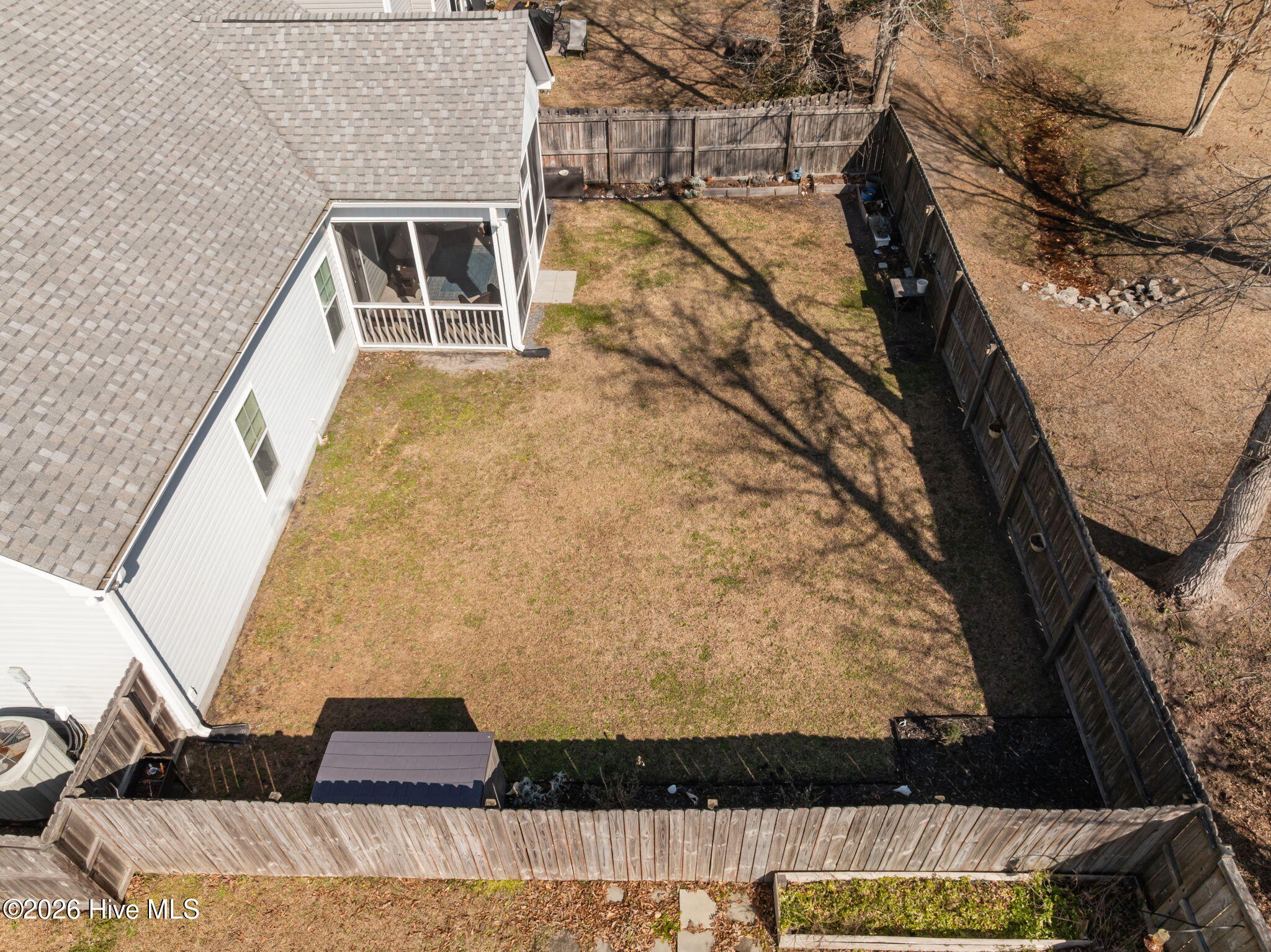 100552744 | Photo 48