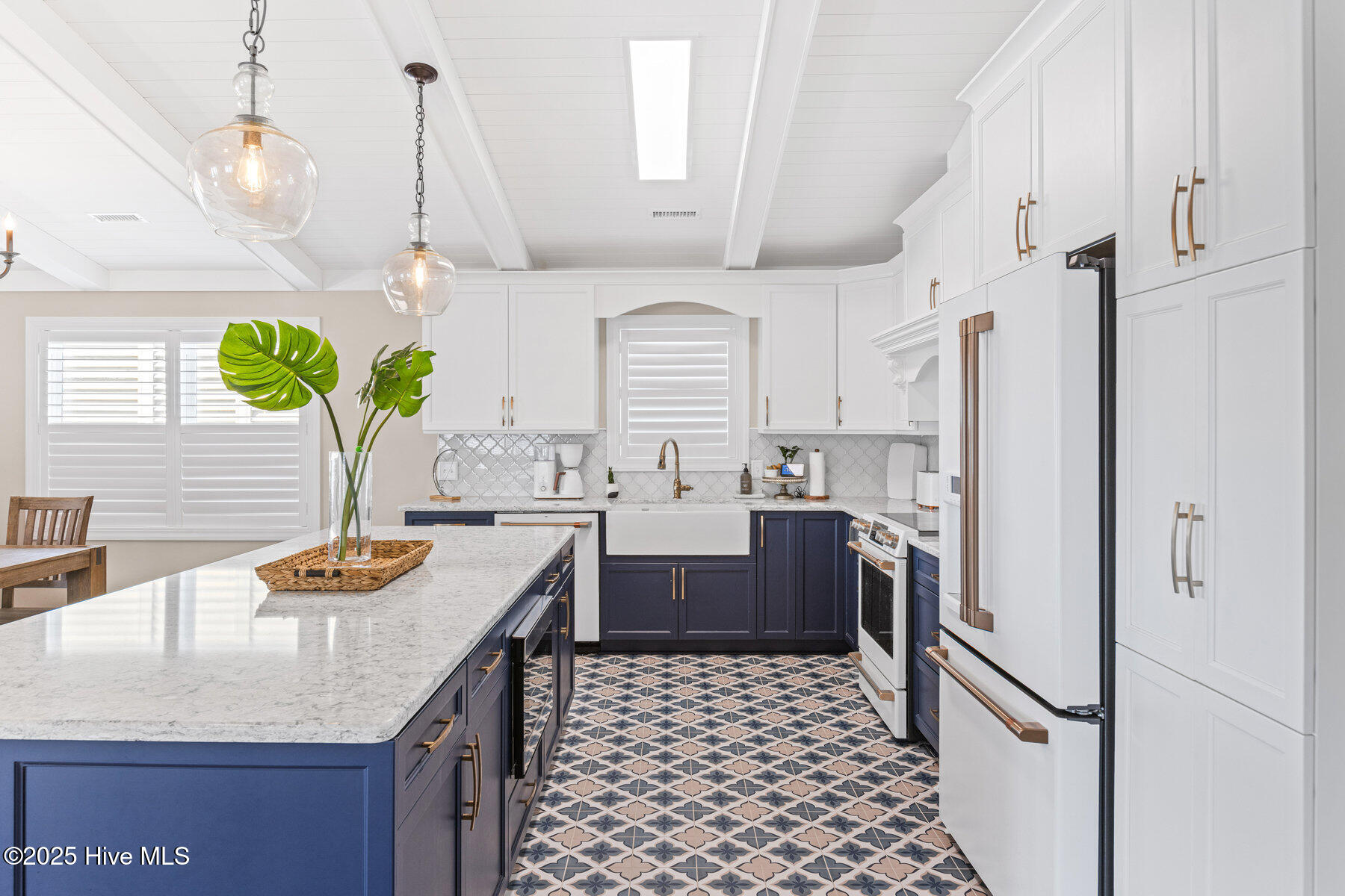 100542757 | Photo 19