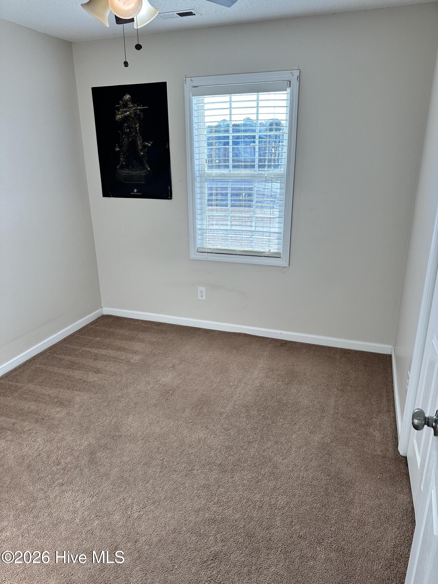 100550930 | Photo 18