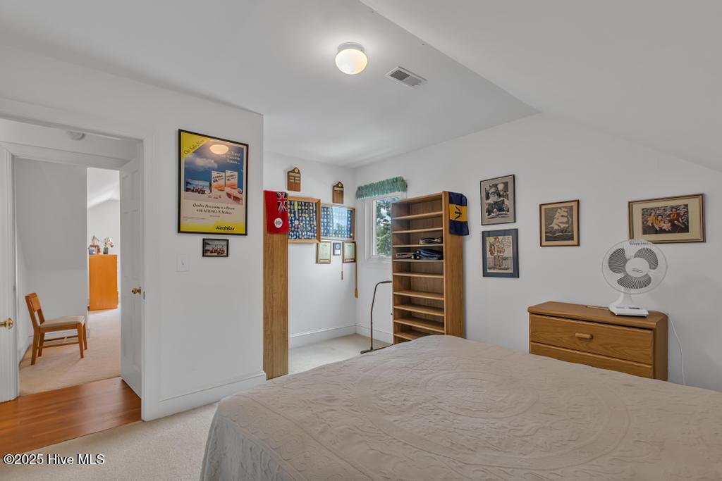 100530645 | Photo 29