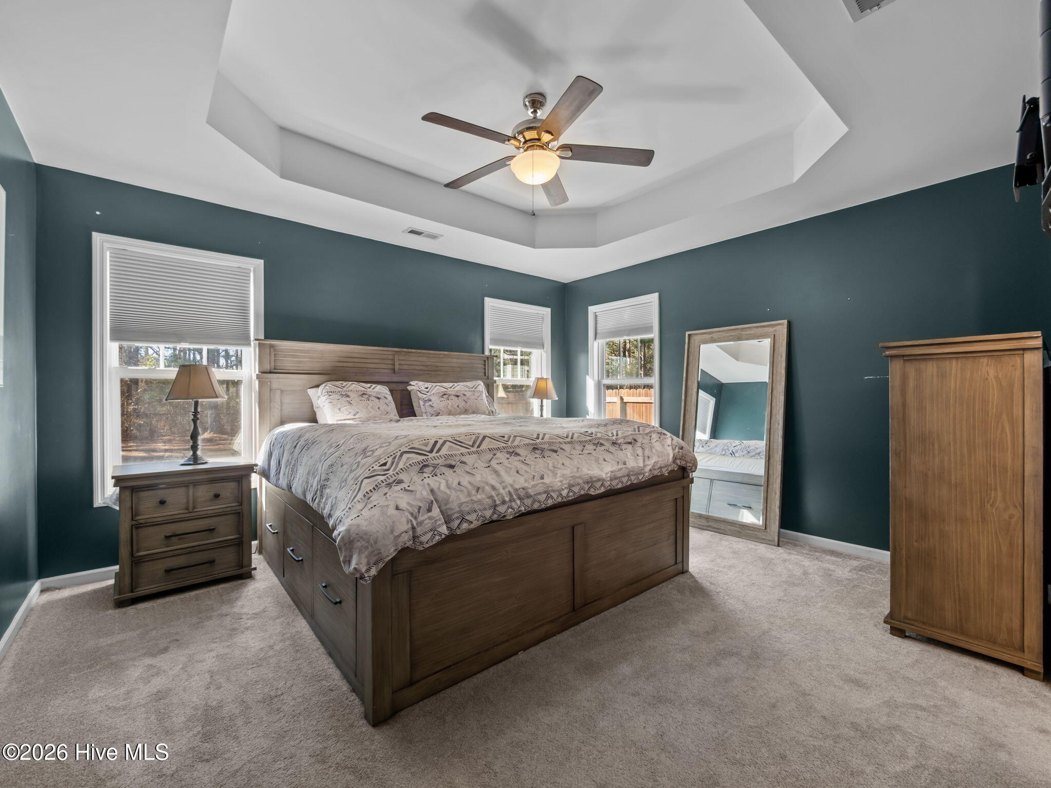 100549308 | Photo 18