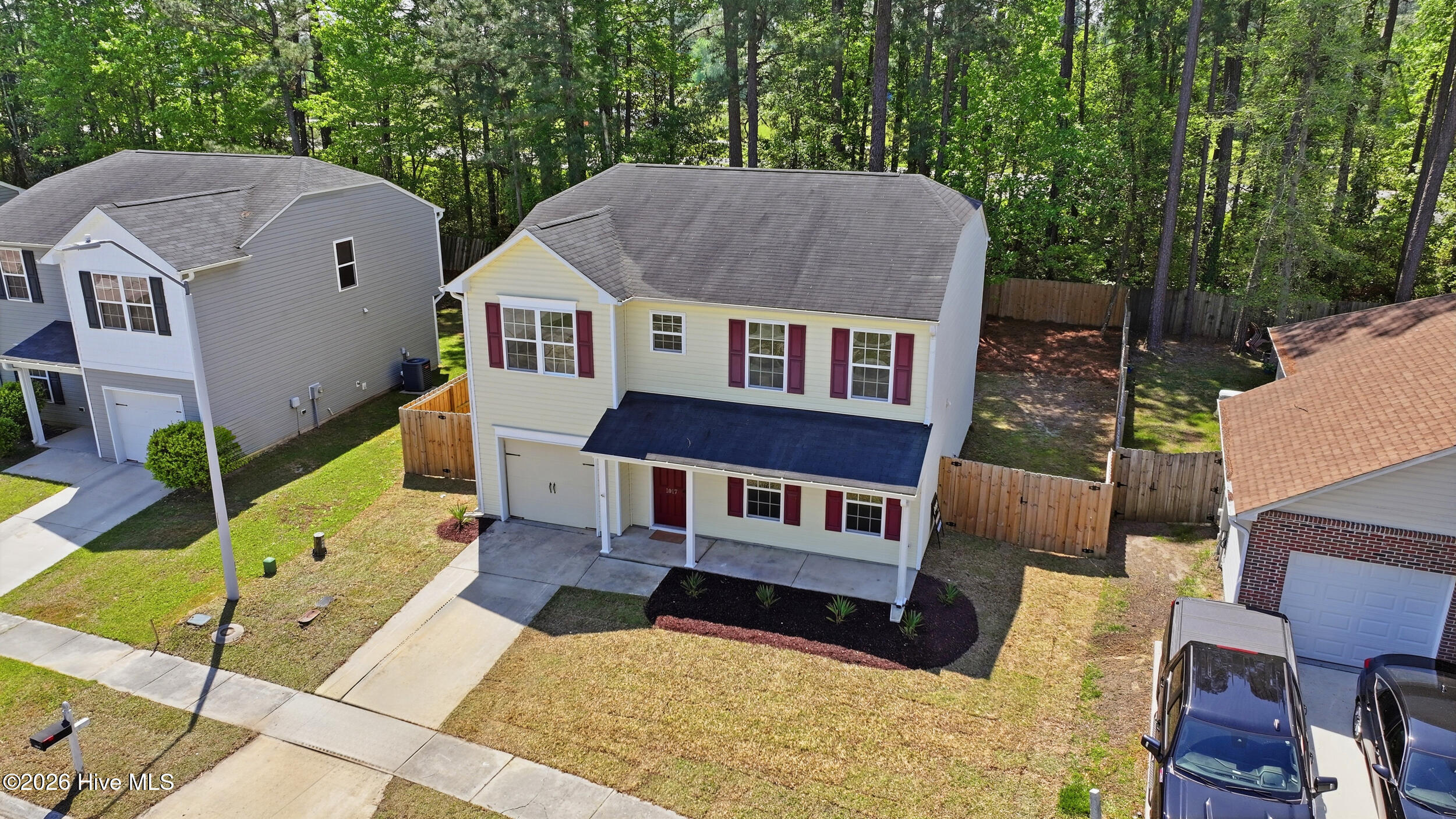 100567216 | Photo 40