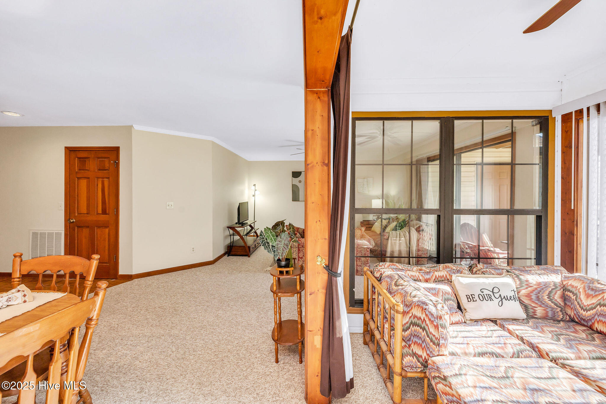 100541732 | Photo 18