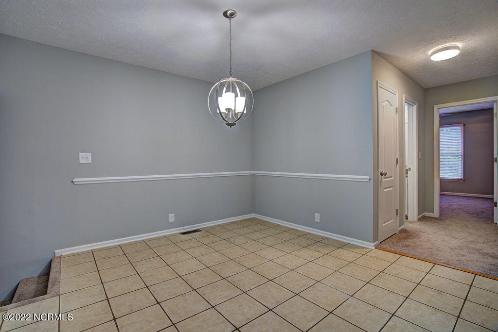 100535873 | Photo 11