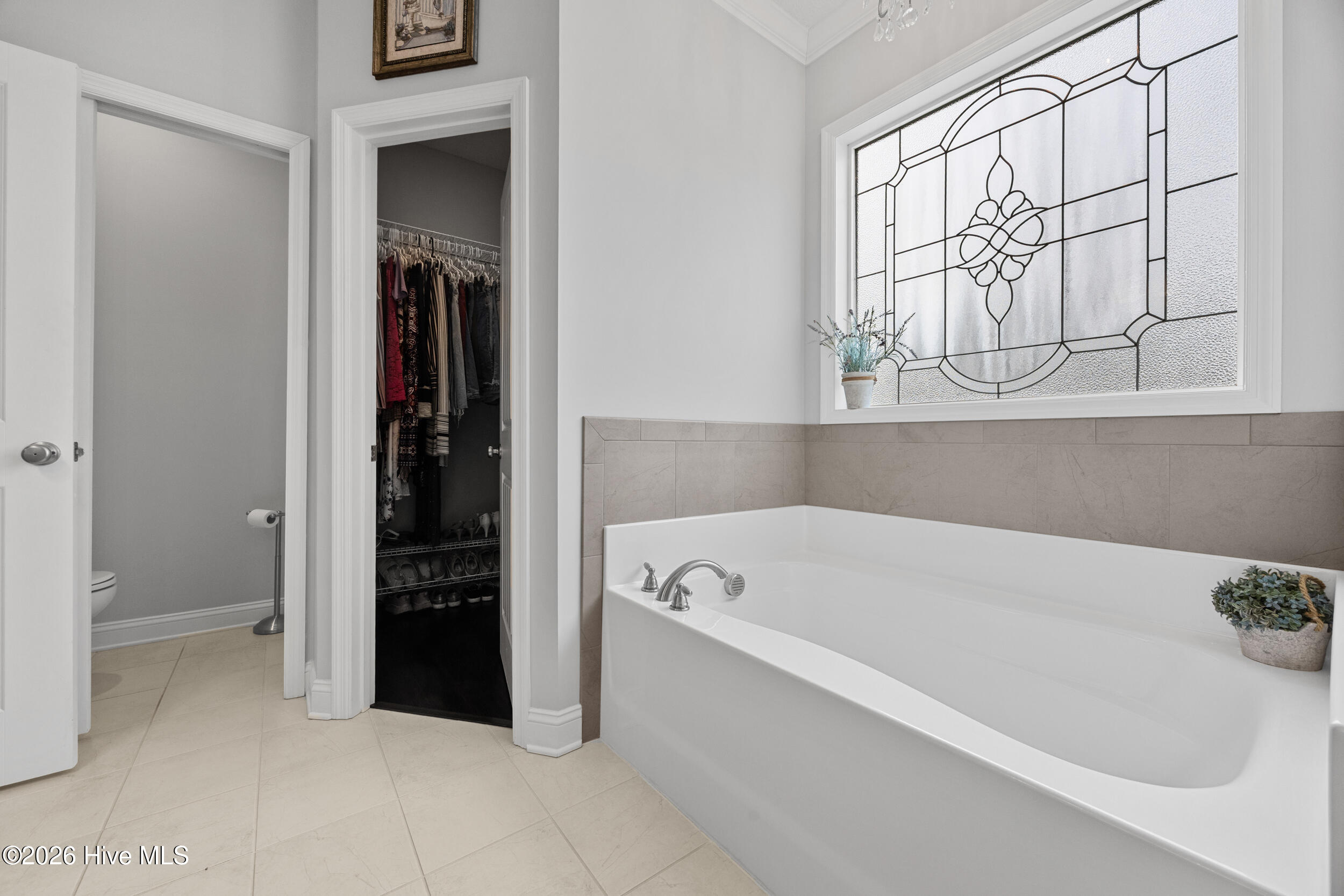 100556913 | Photo 35