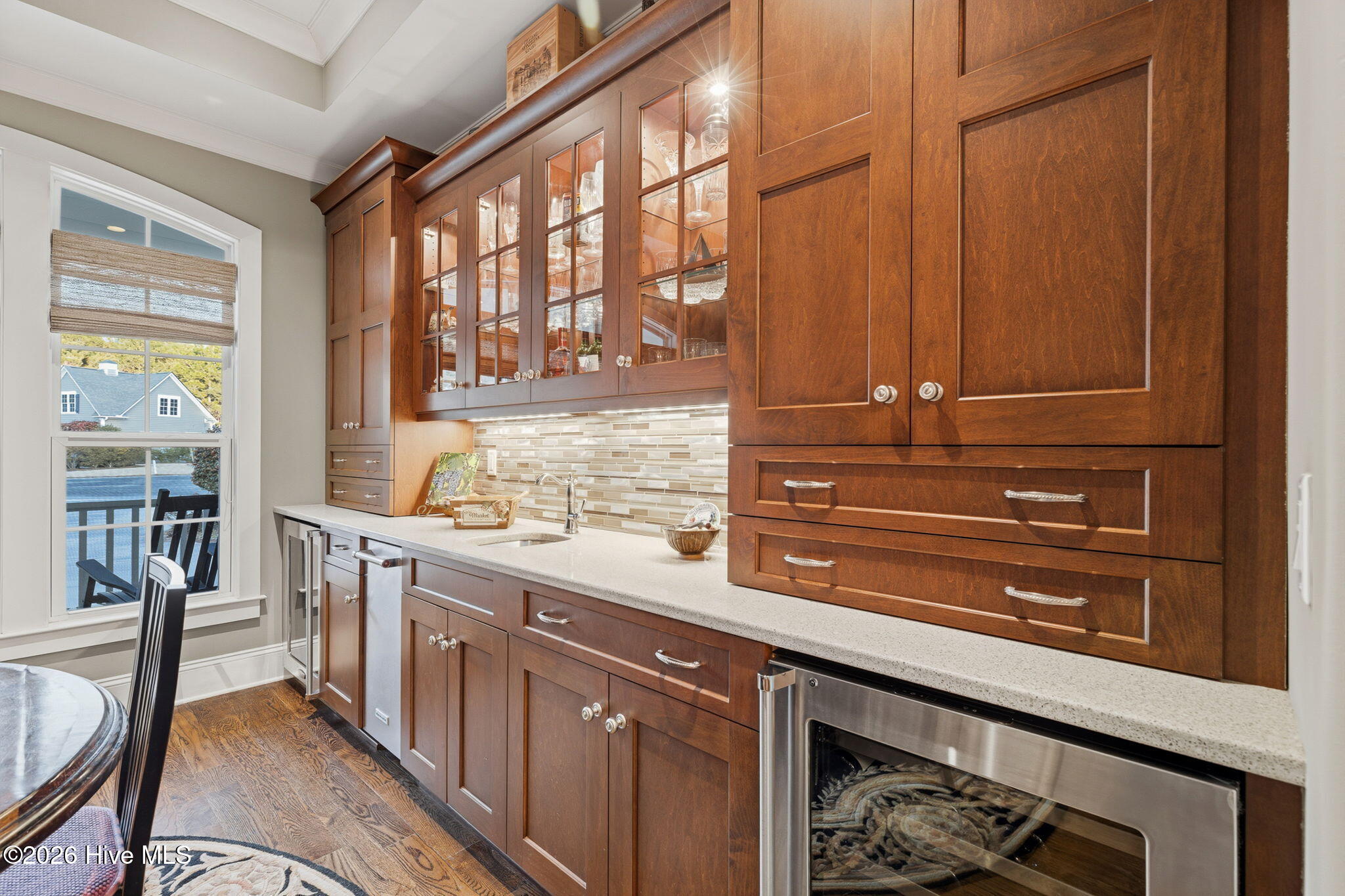 100554087 | Photo 33