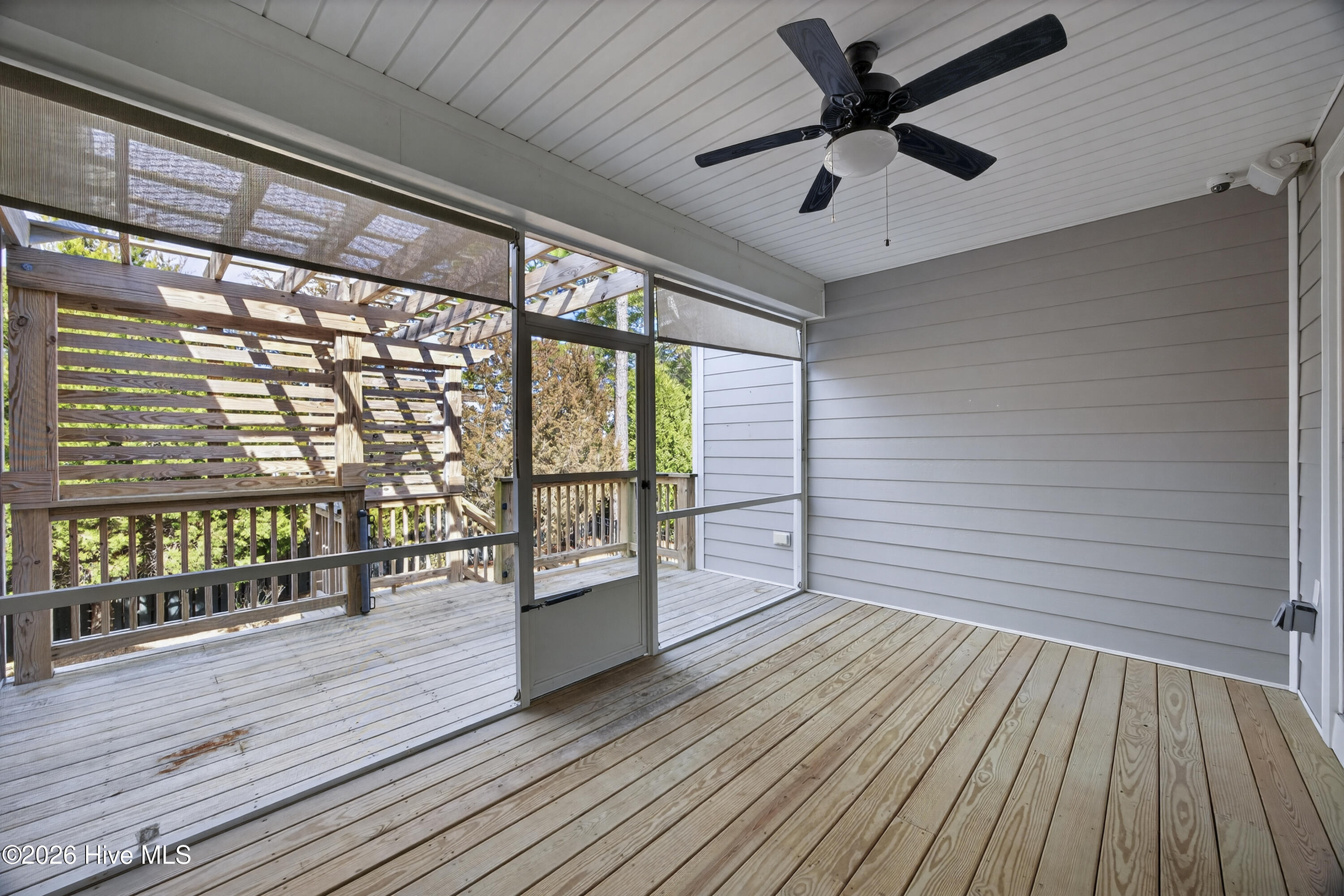 100555140 | Photo 49