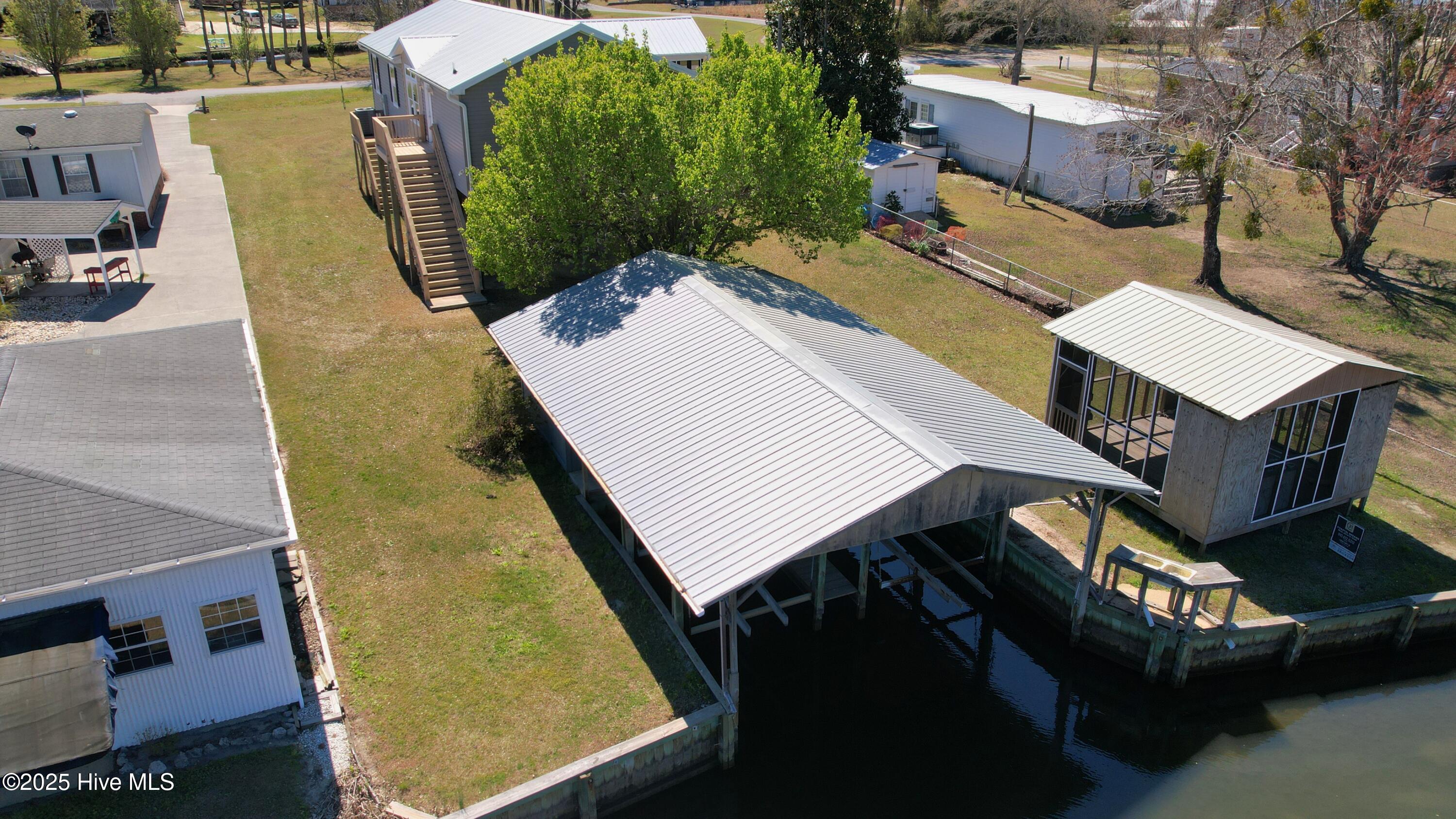 Homes for sale in Sneads Ferry, NC | 136 Cedar Hollow Ln, Sneads Ferry, NC 28460 | MLS# 100493955