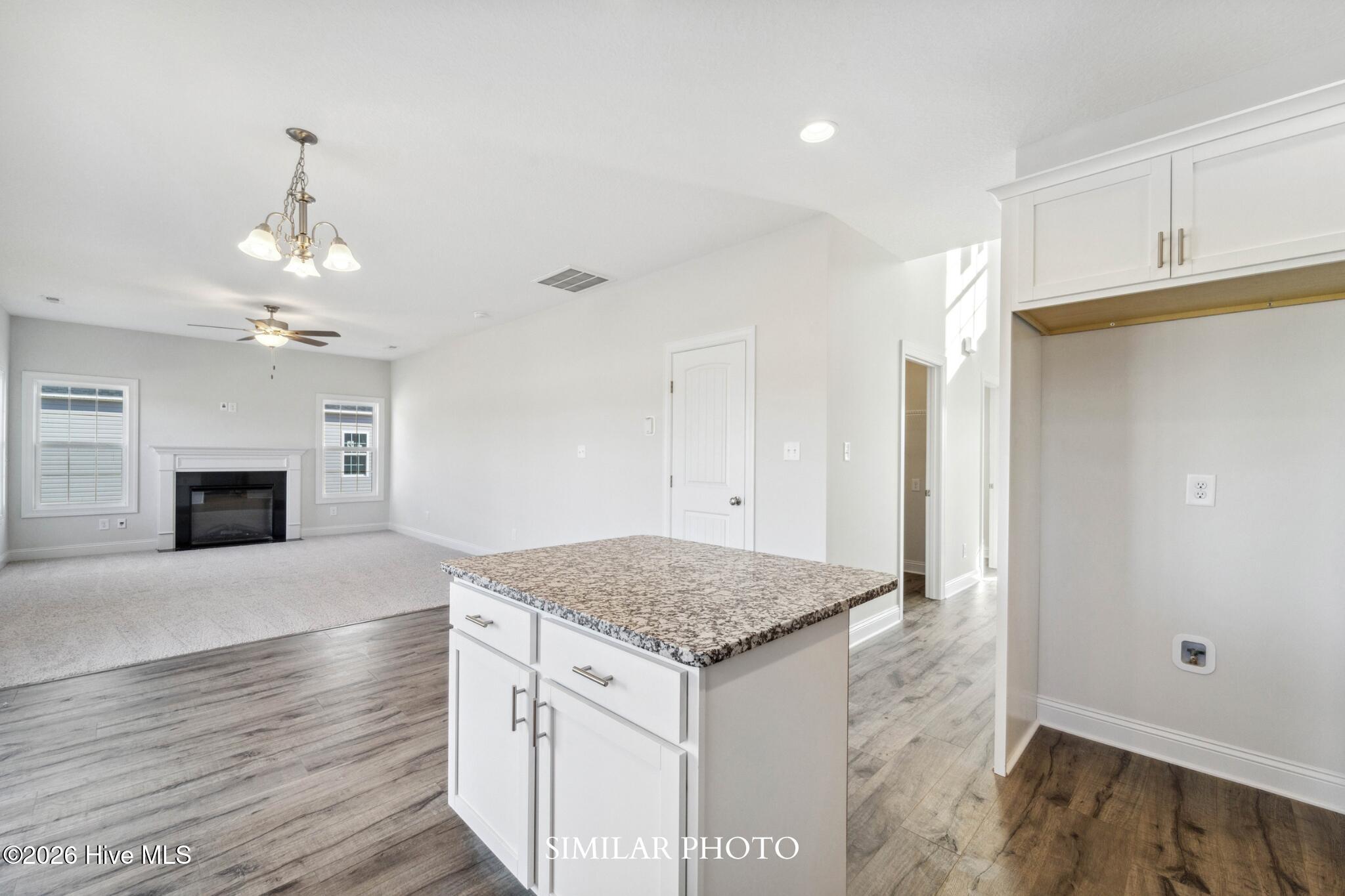 100553964 | Photo 18