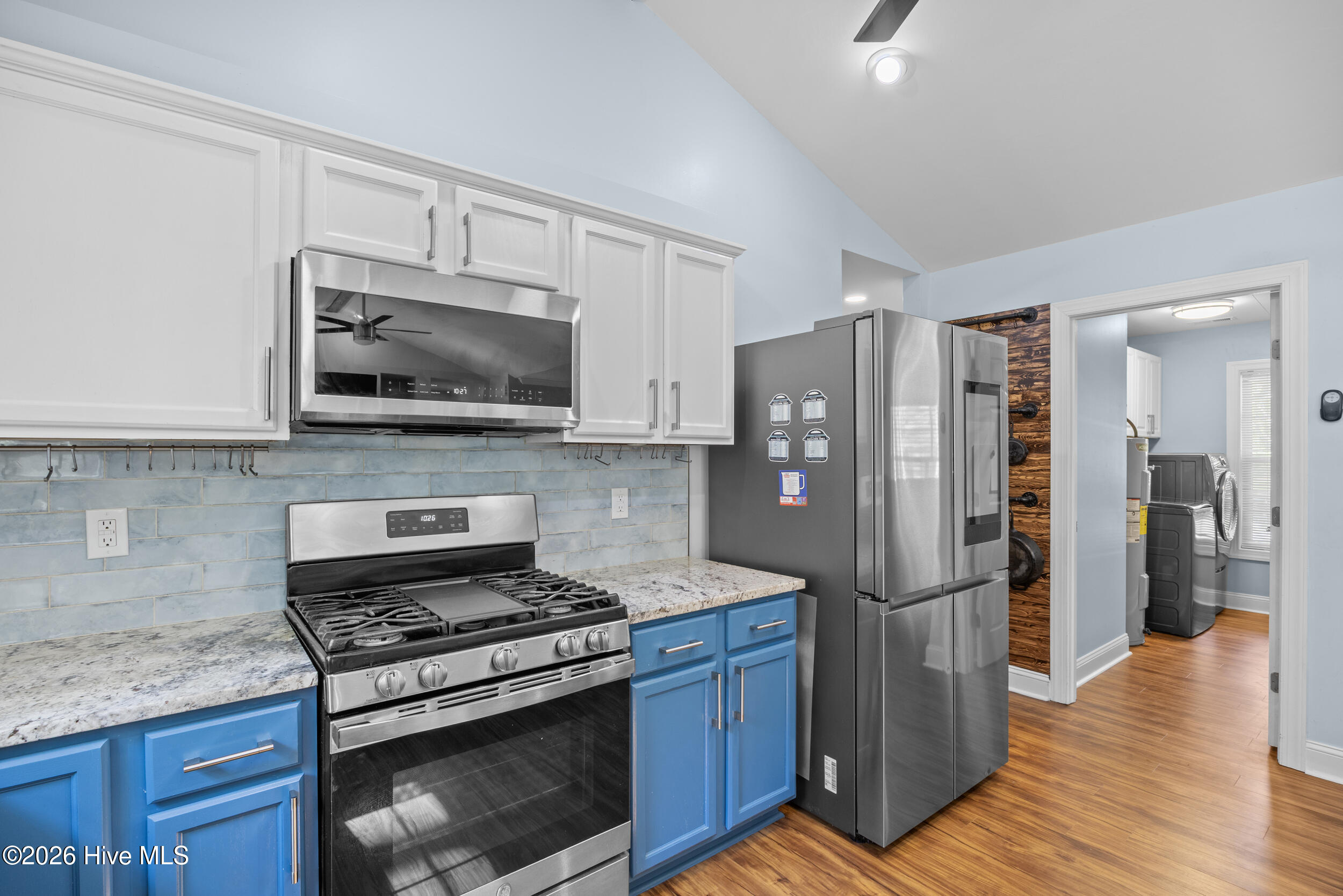 100567531 | Photo 20