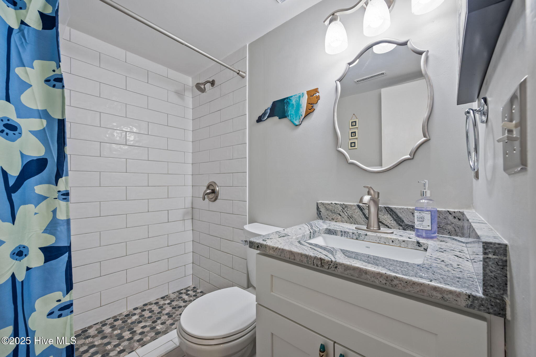 100537273 | Photo 22