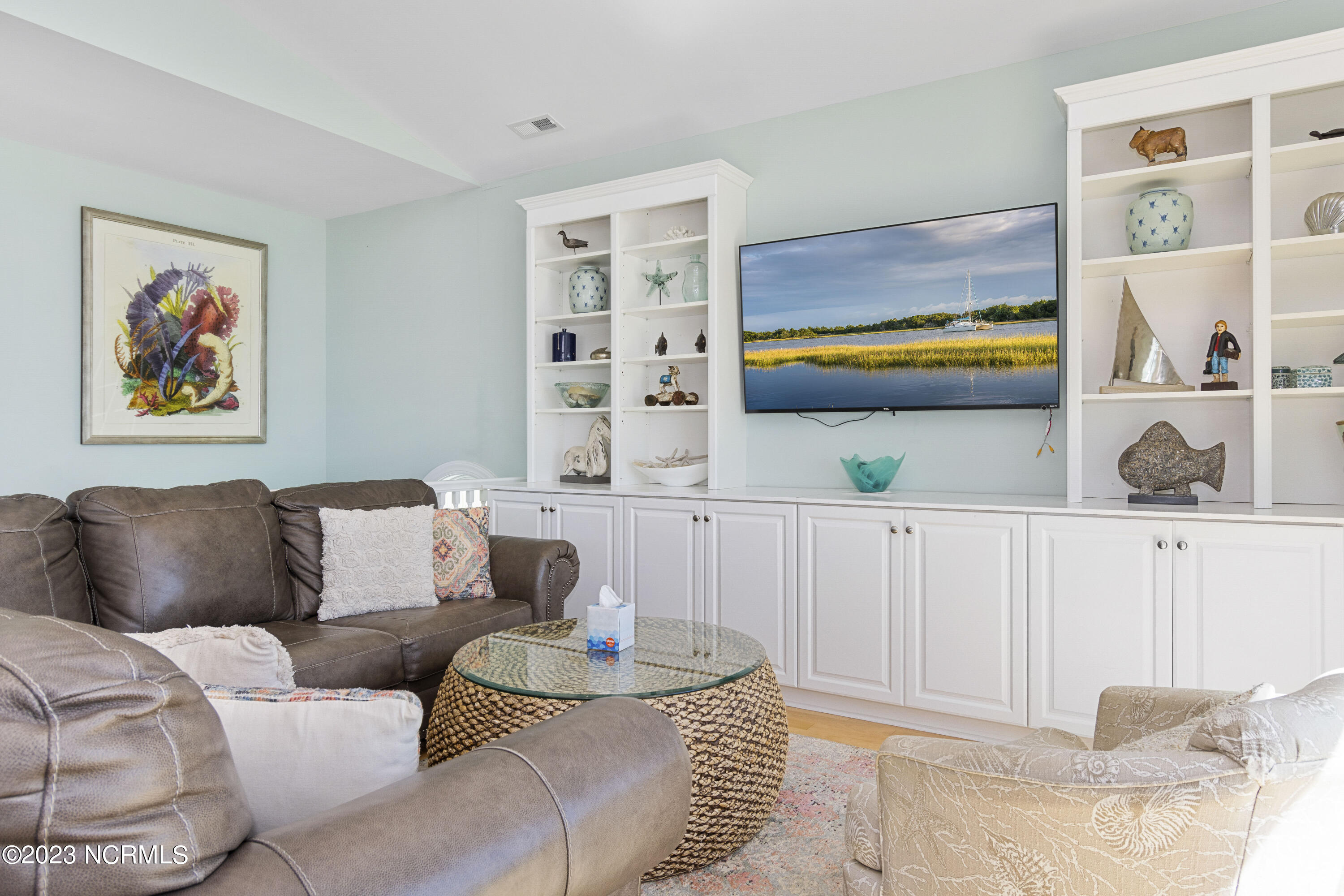 100565817 | Photo 11