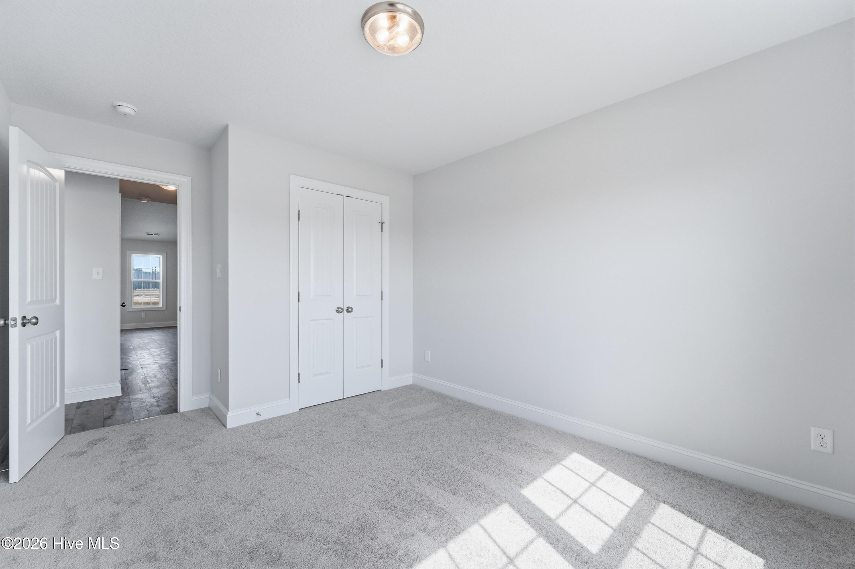 100530741 | Photo 22