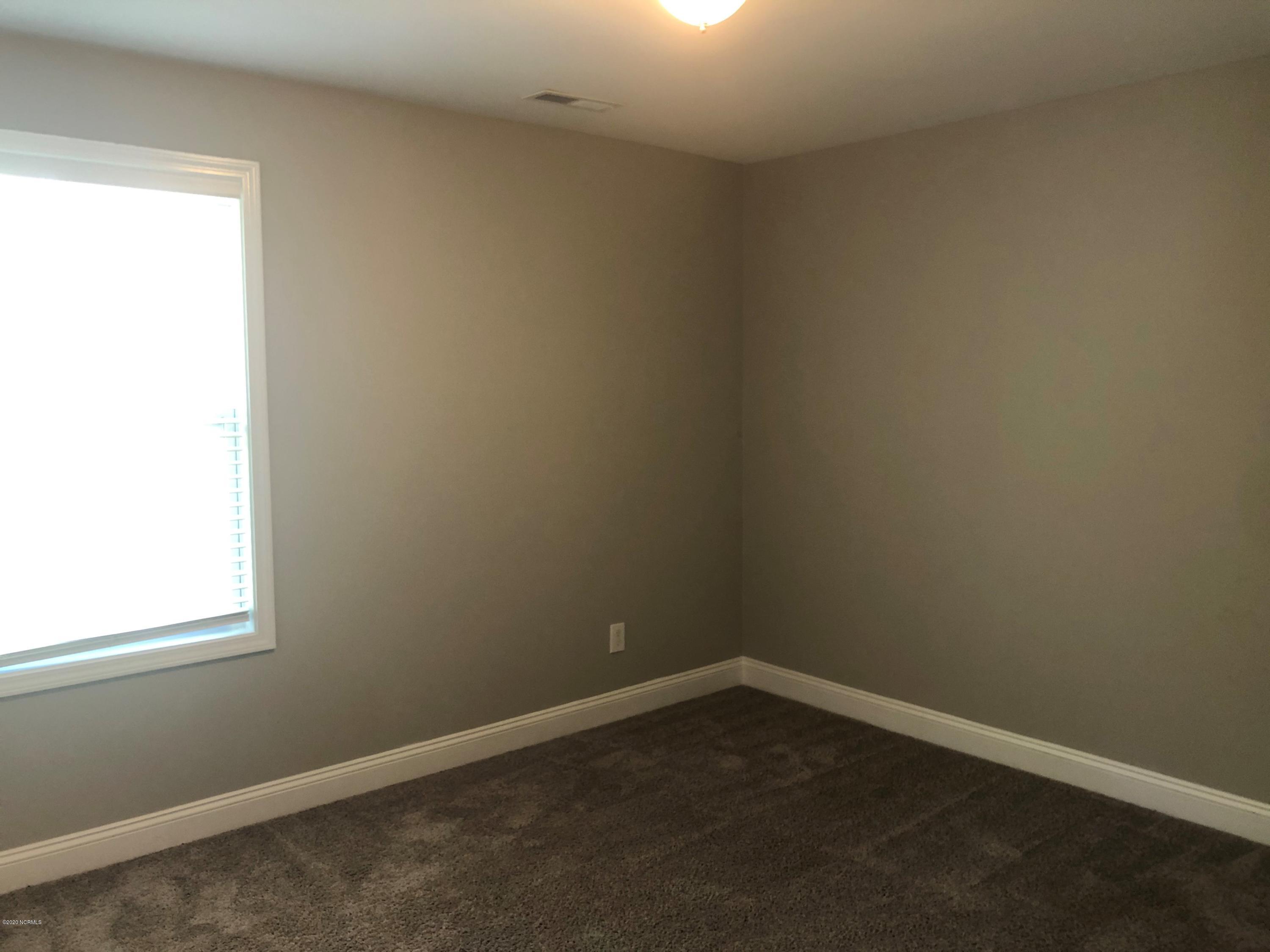 100551494 | Photo 12