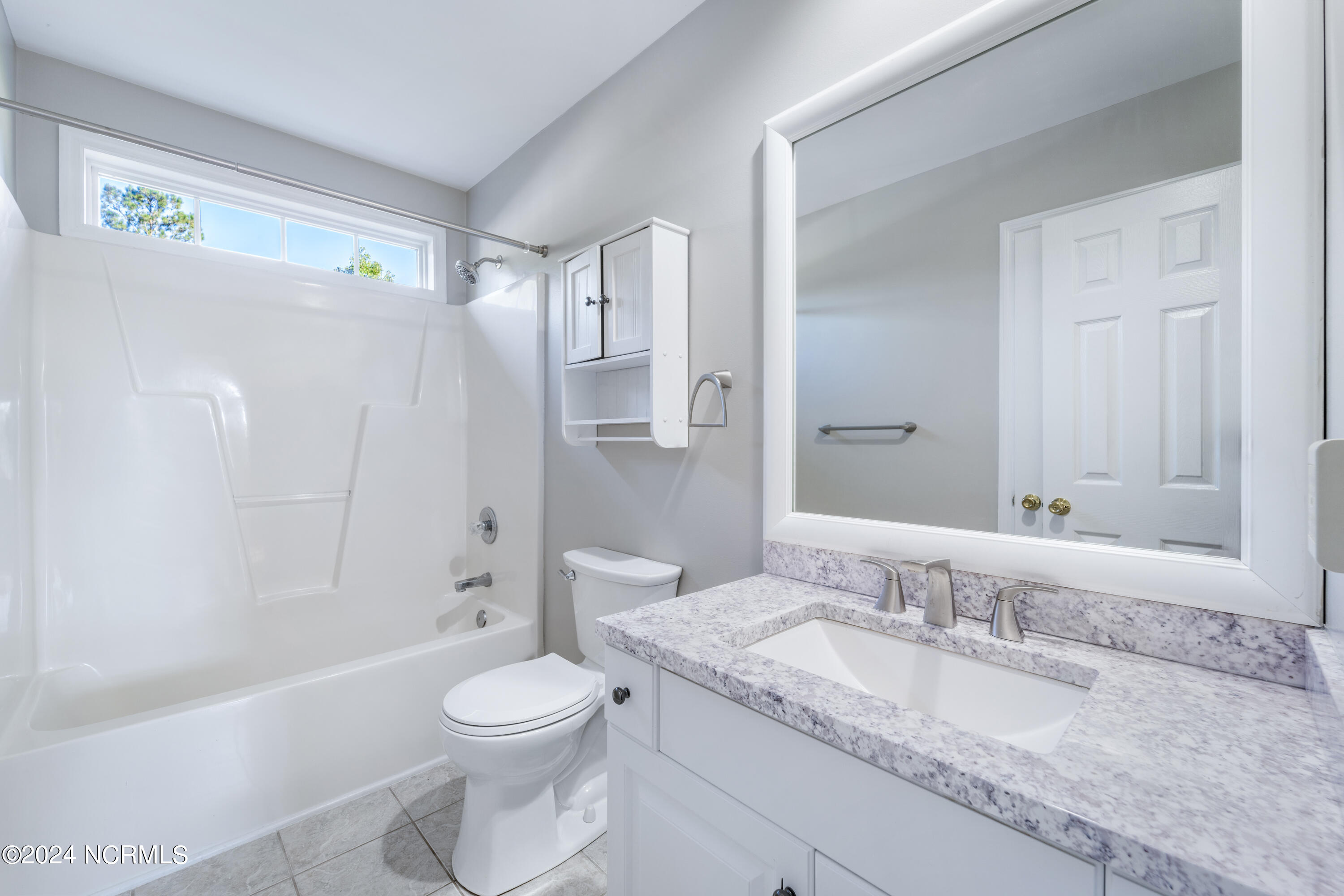 100542942 | Photo 15