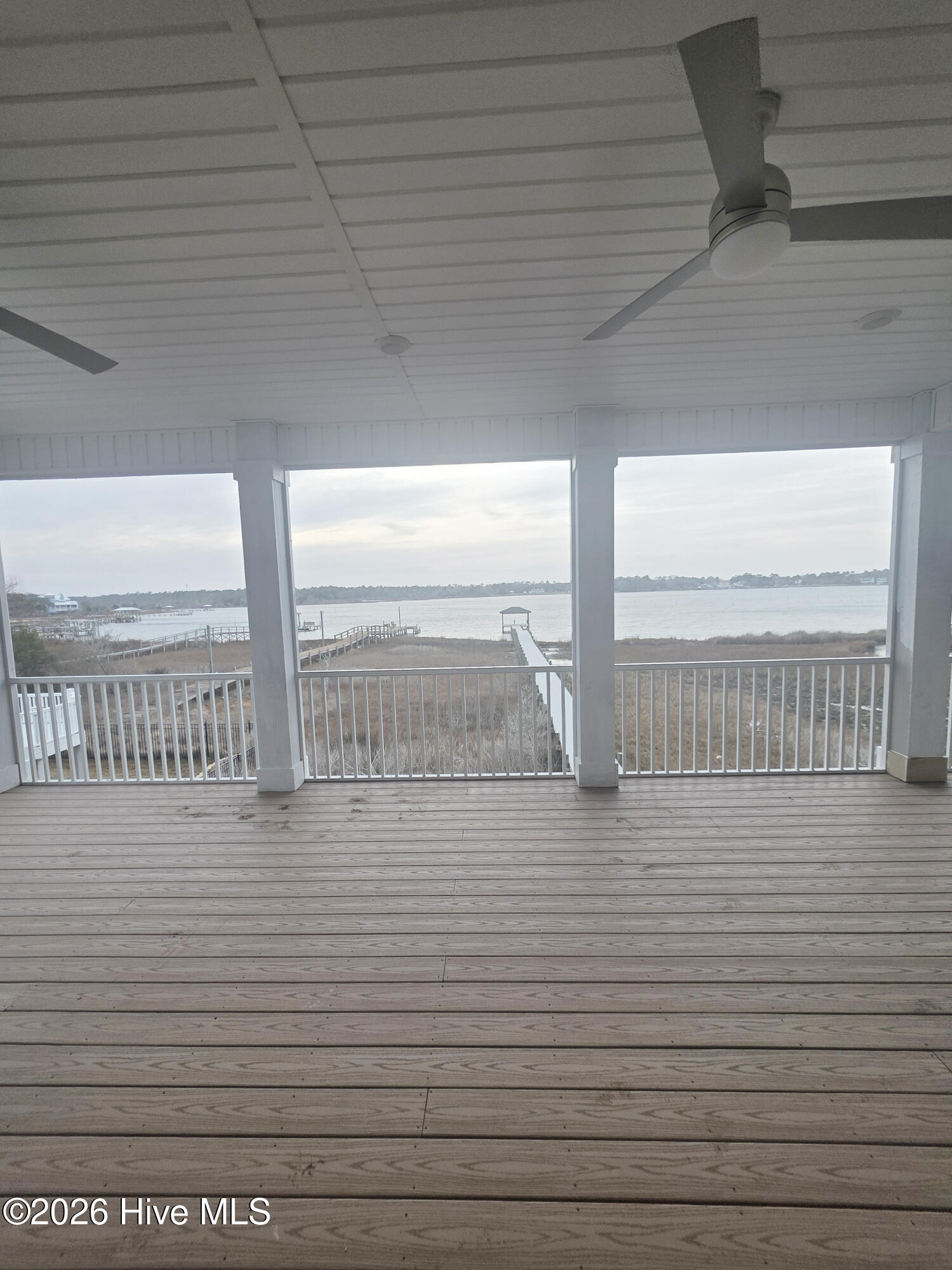 100535825 | Photo 26