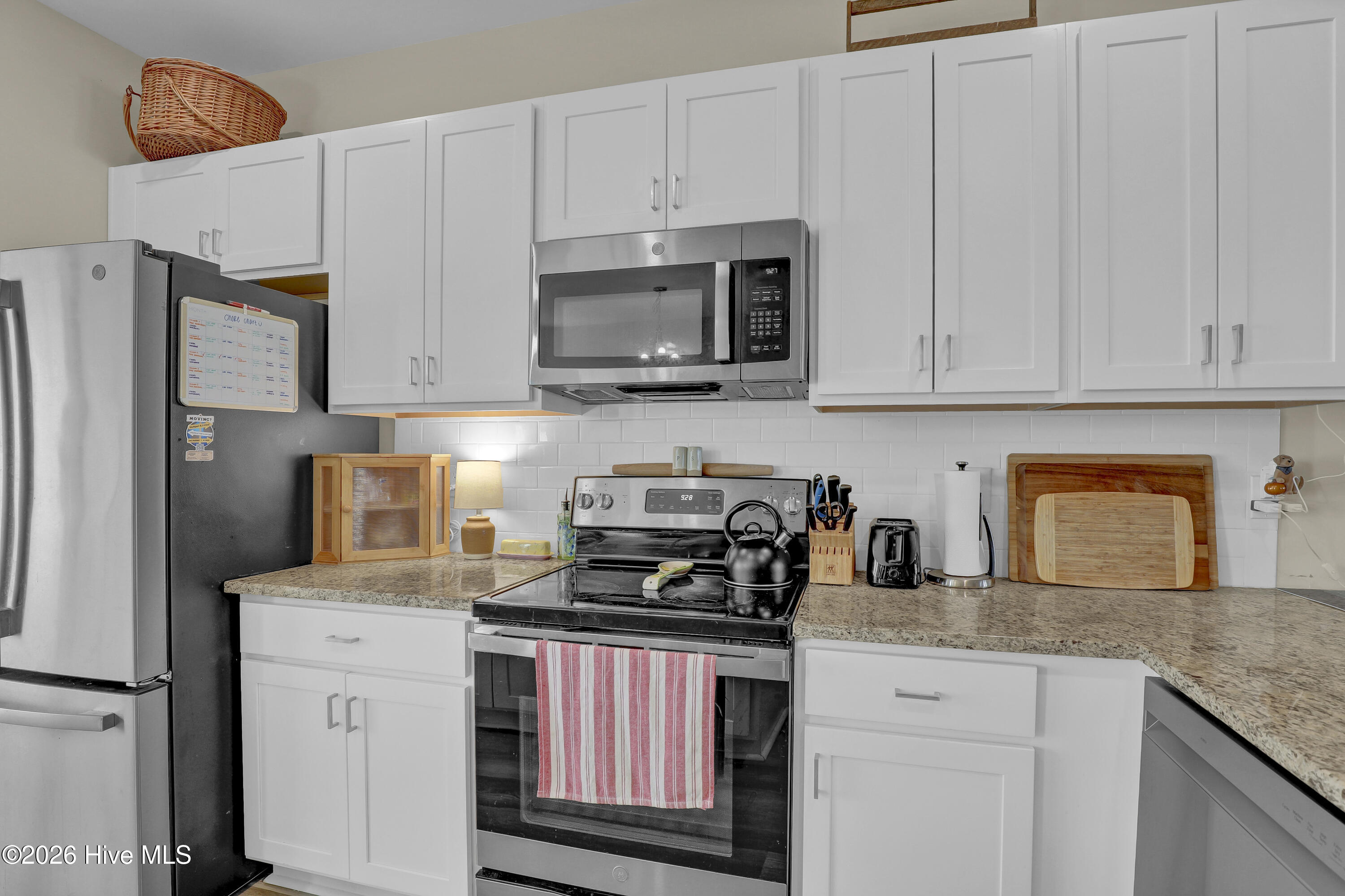 100556356 | Photo 11