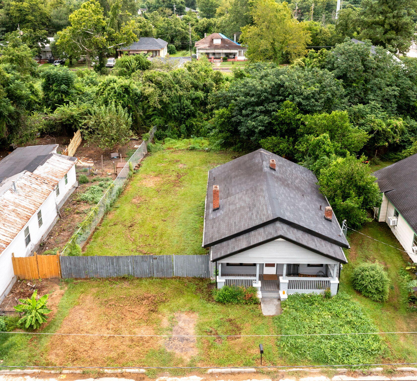 5-web-or-mls-1123 Roselle Street -07