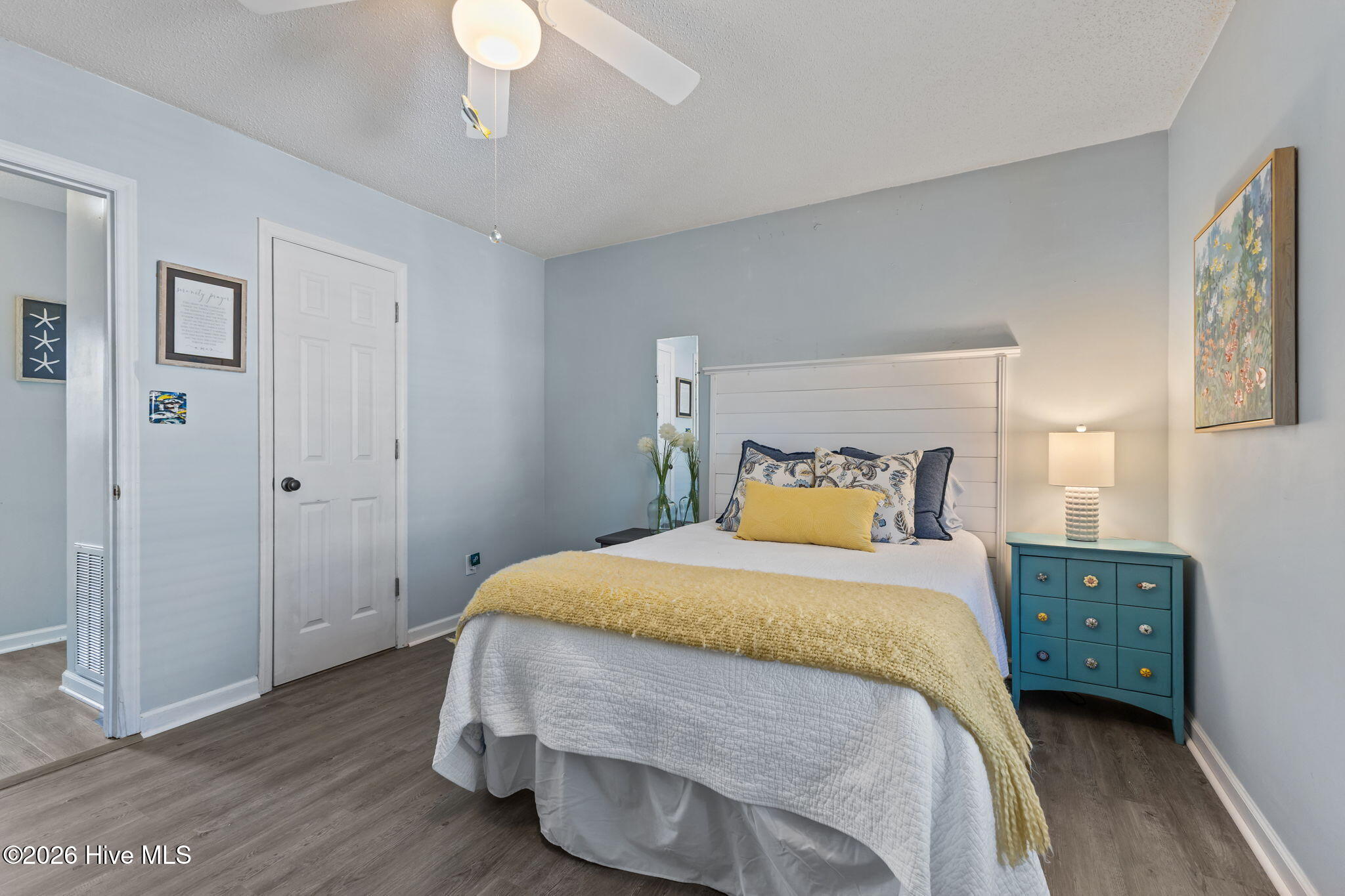 100561446 | Photo 17