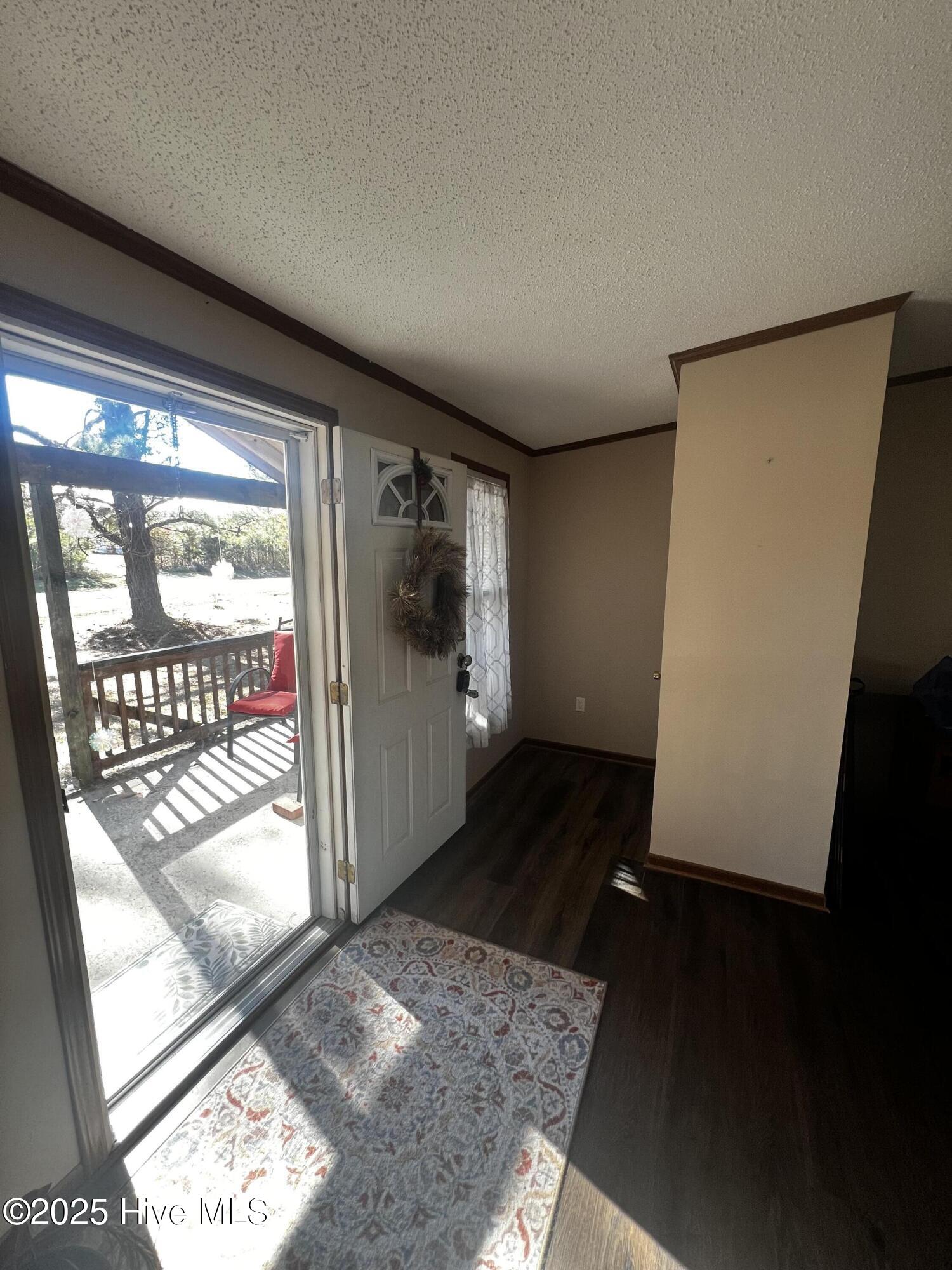 100546652 | Photo 37