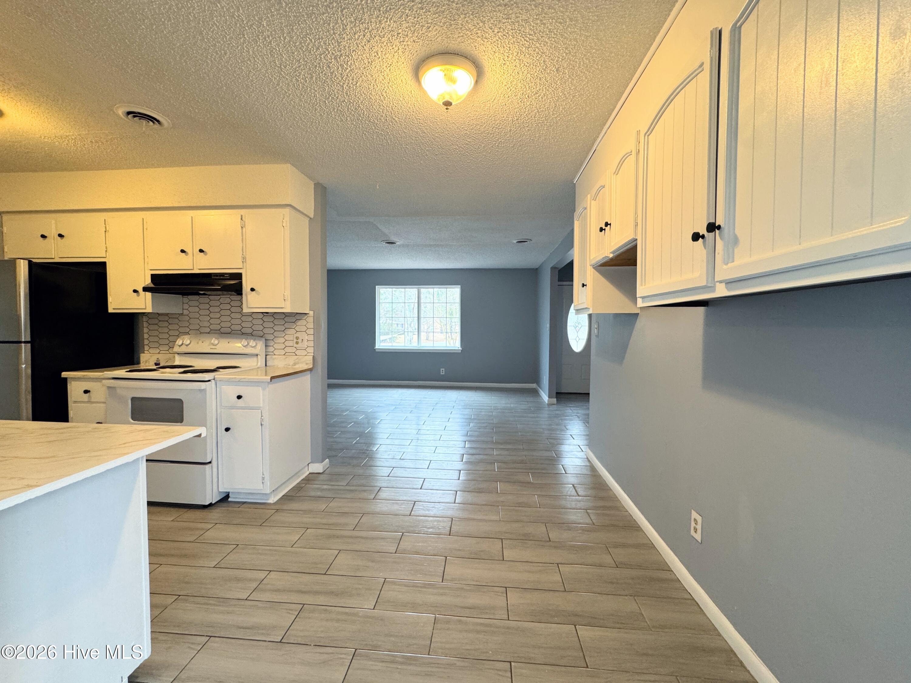 100555957 | Photo 17