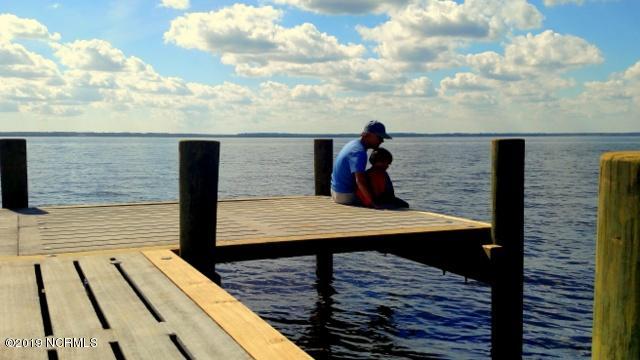 Neighborhood Pier