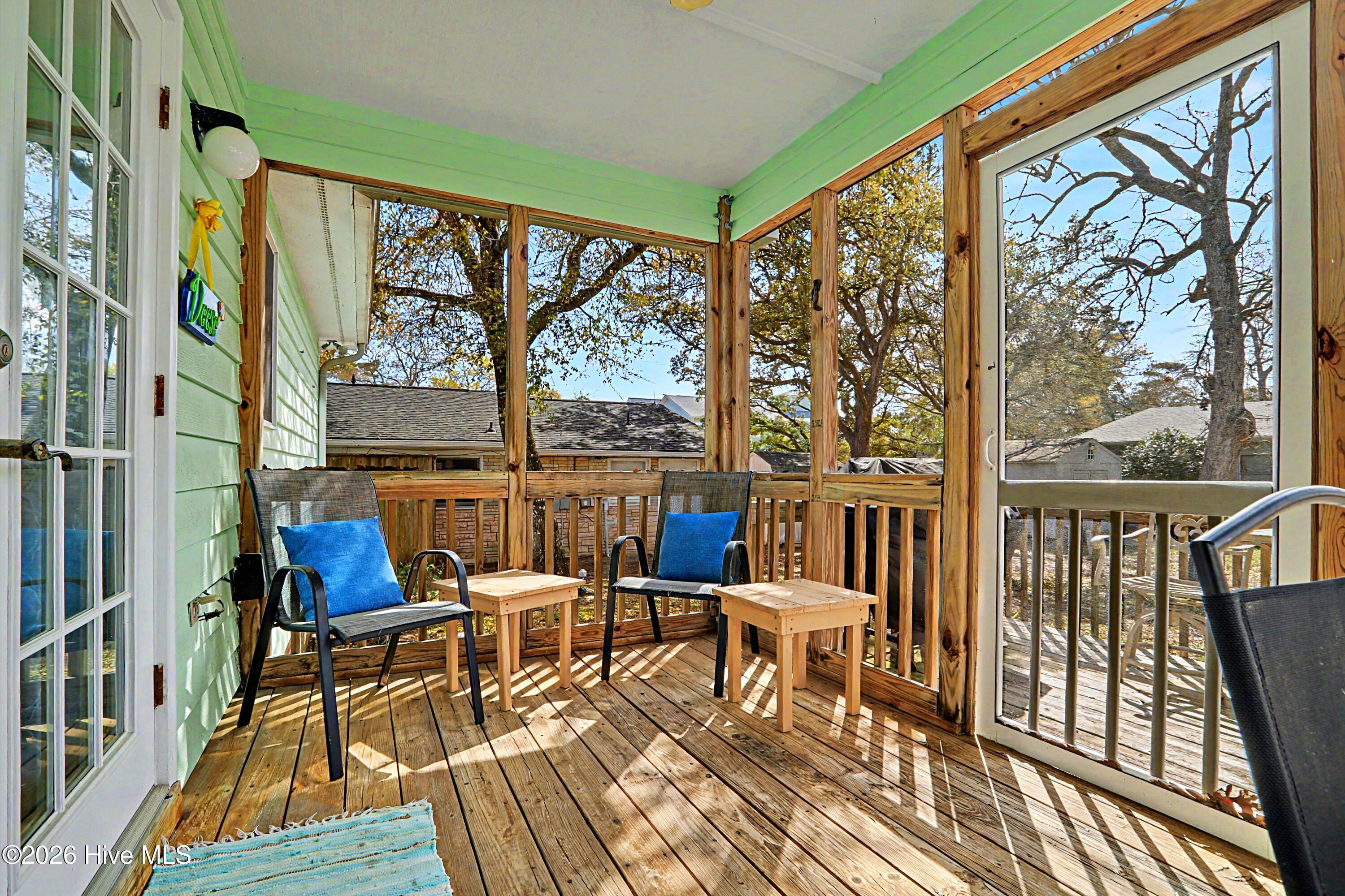 100563320 | Photo 31