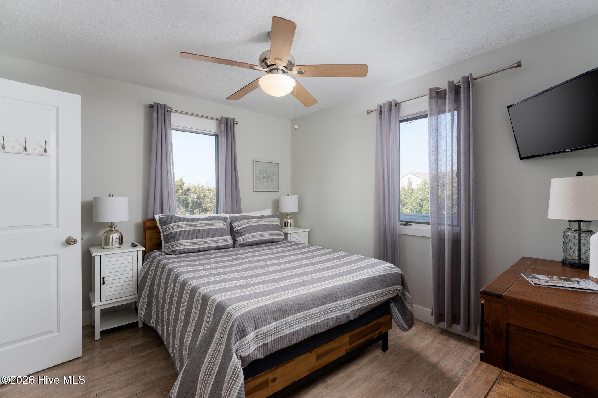 100552725 | Photo 33