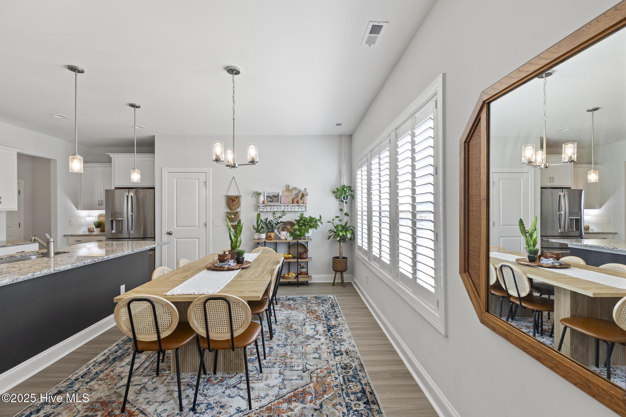 100516290 | Photo 18