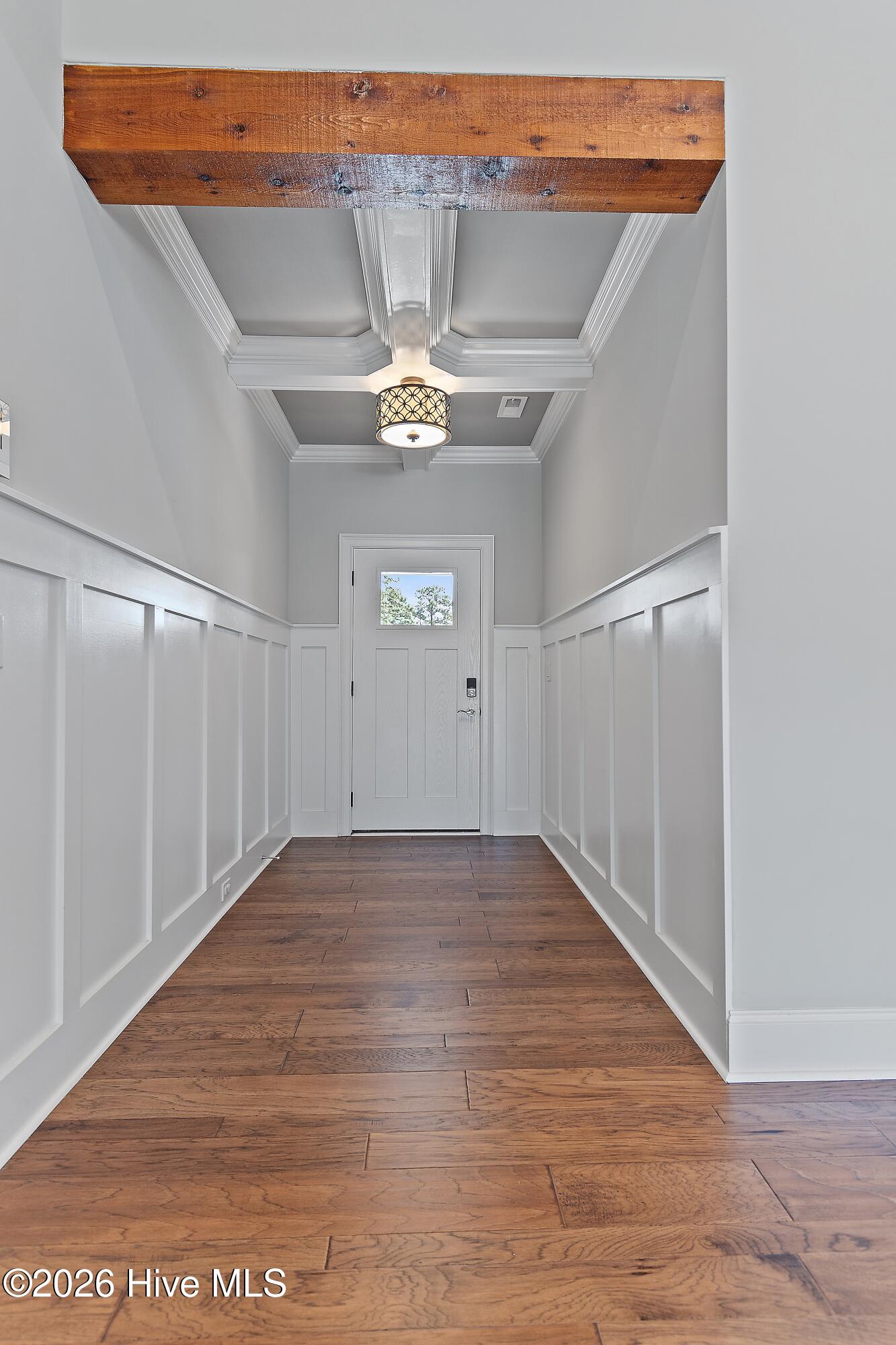 100564386 | Photo 11