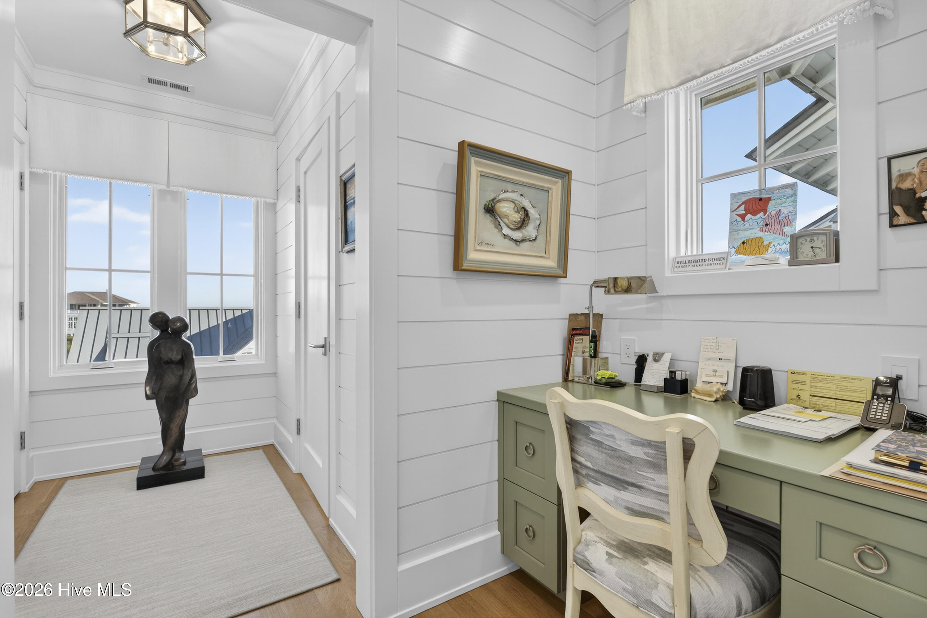 100557560 | Photo 22