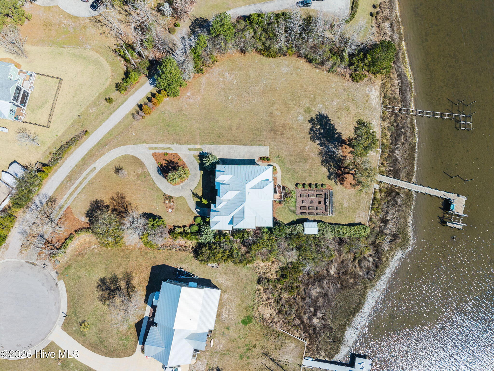 100561060 | Photo 64