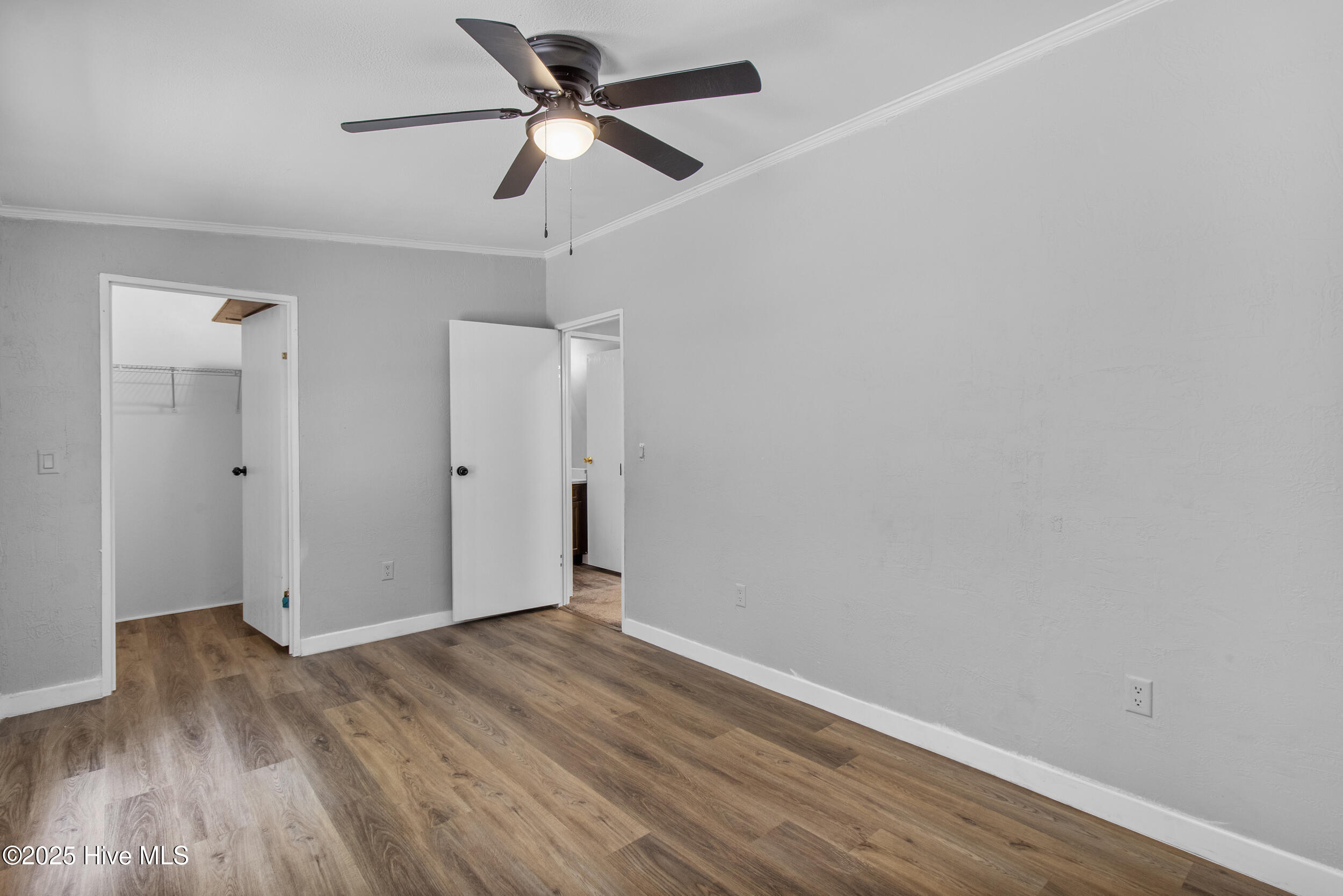 100515334 | Photo 31