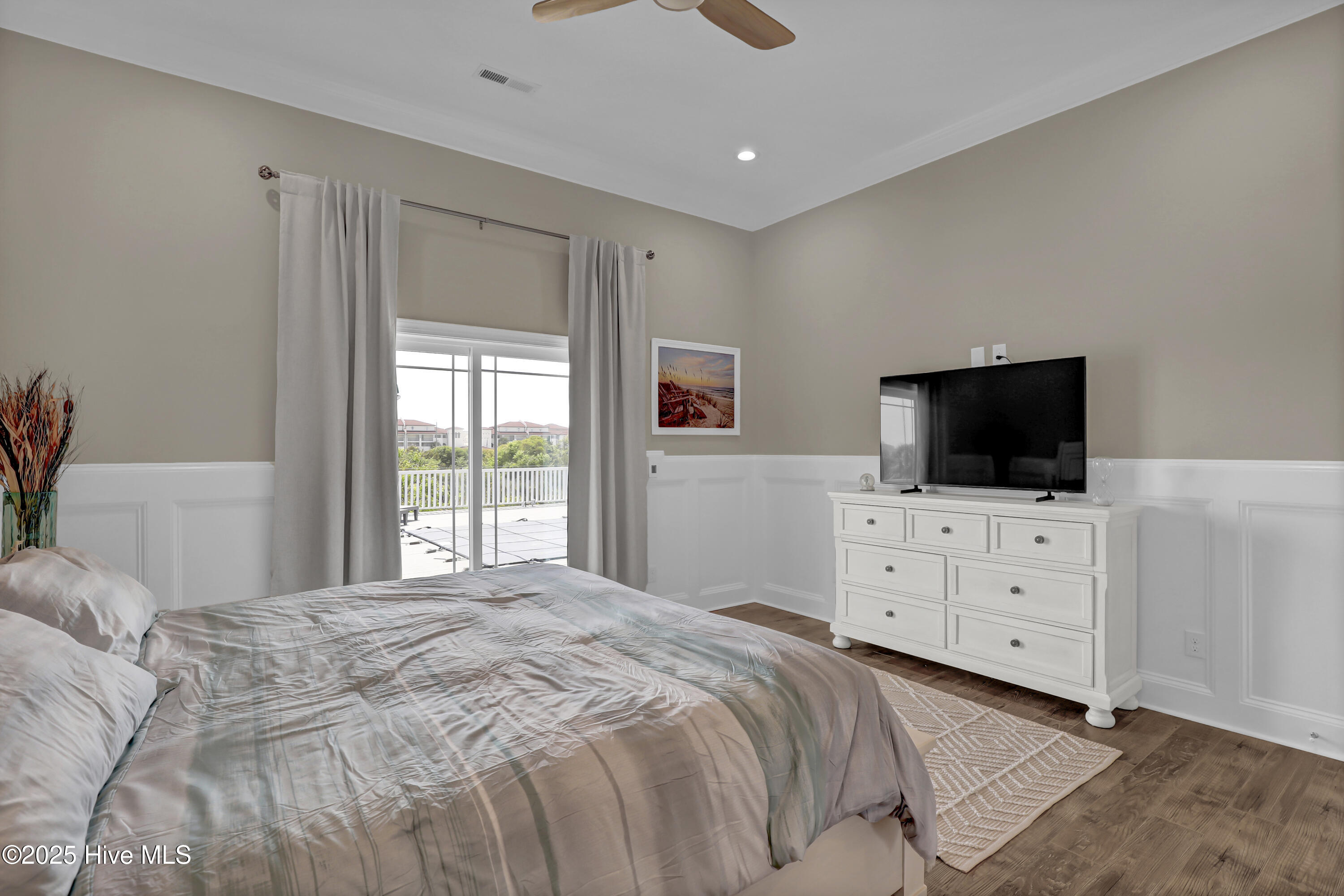 100503420 | Photo 16