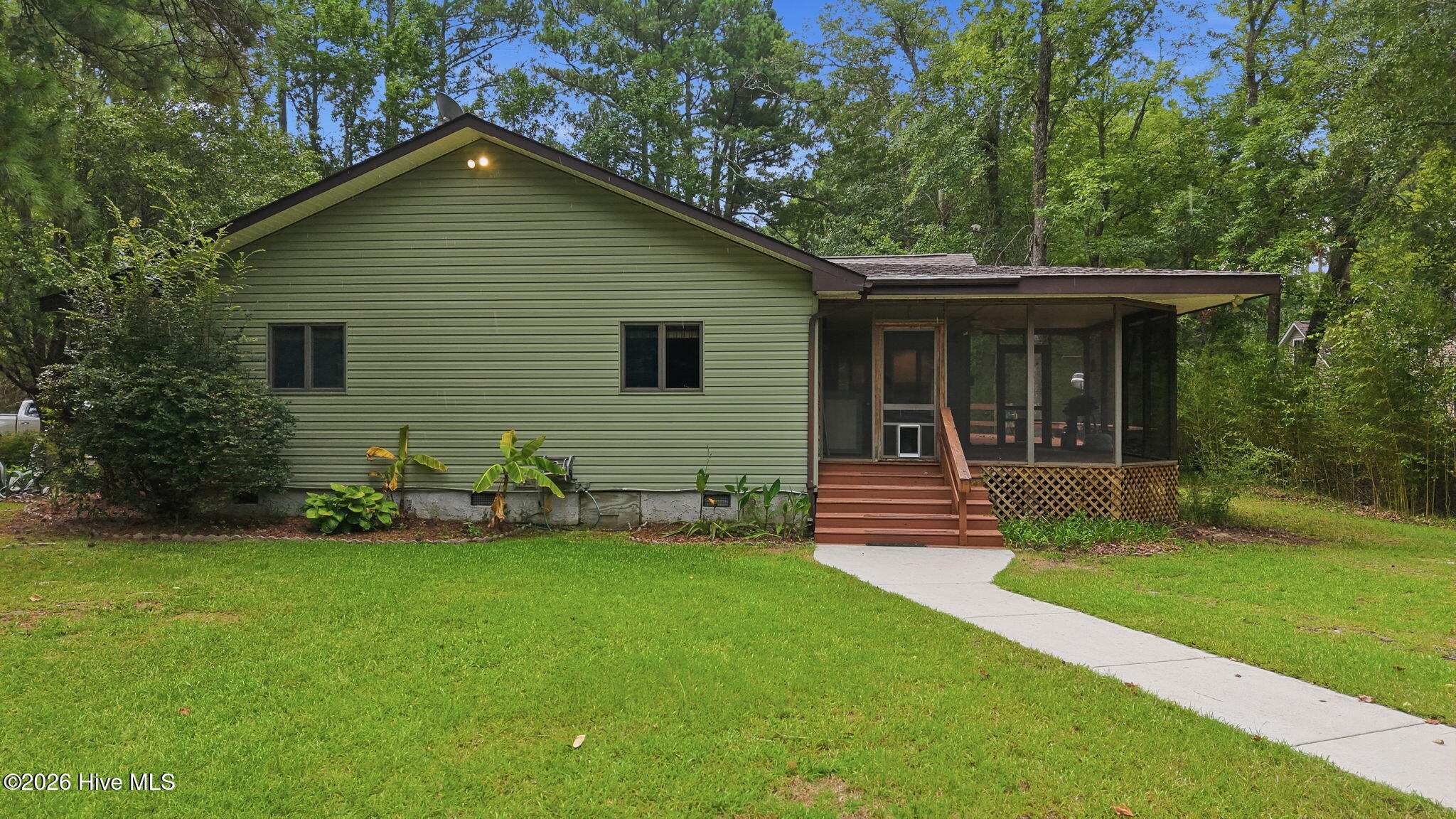 6001 Mainsail Point Road,Oriental